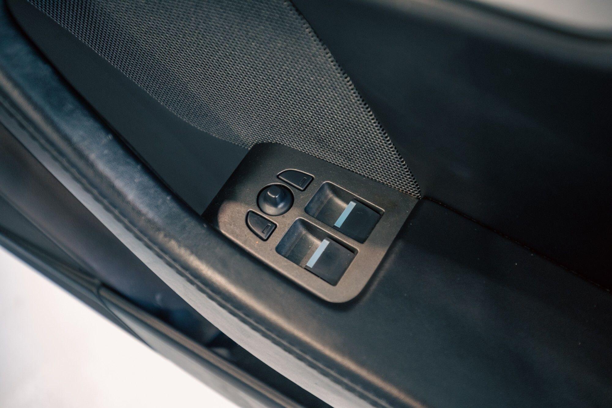 Jaguar F-Type view 10