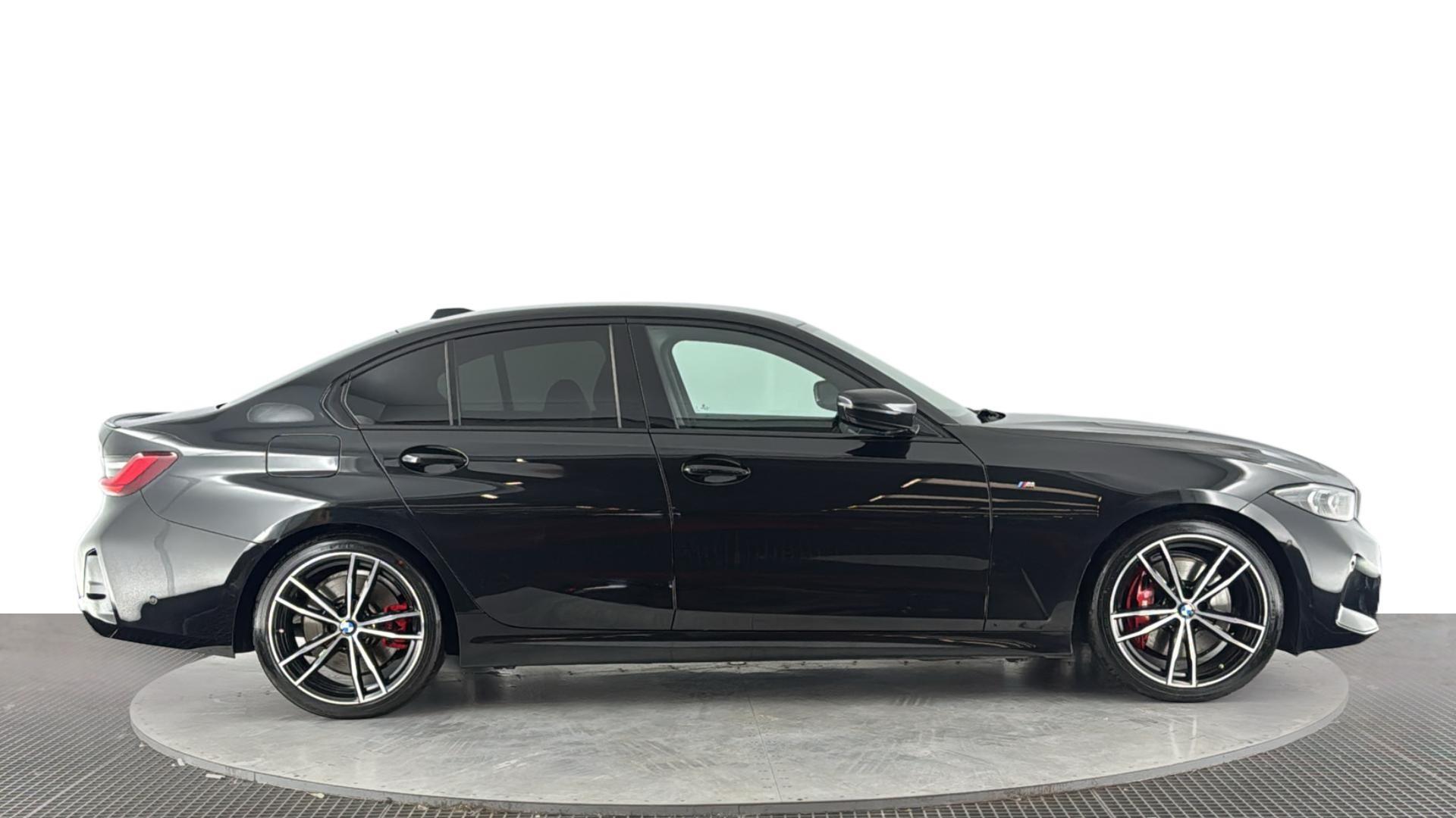 BMW 3 Series view 3