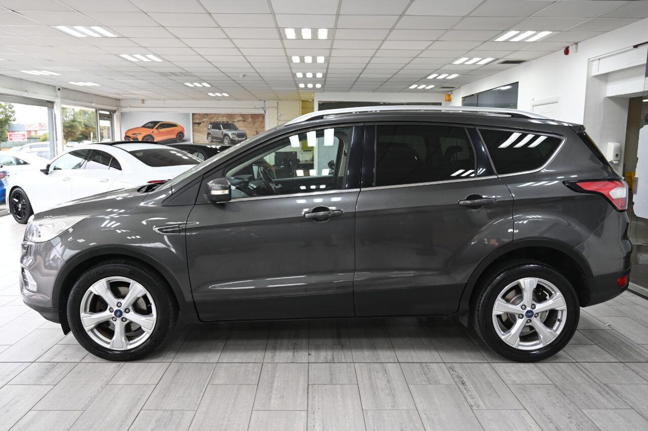 Ford Kuga view 4