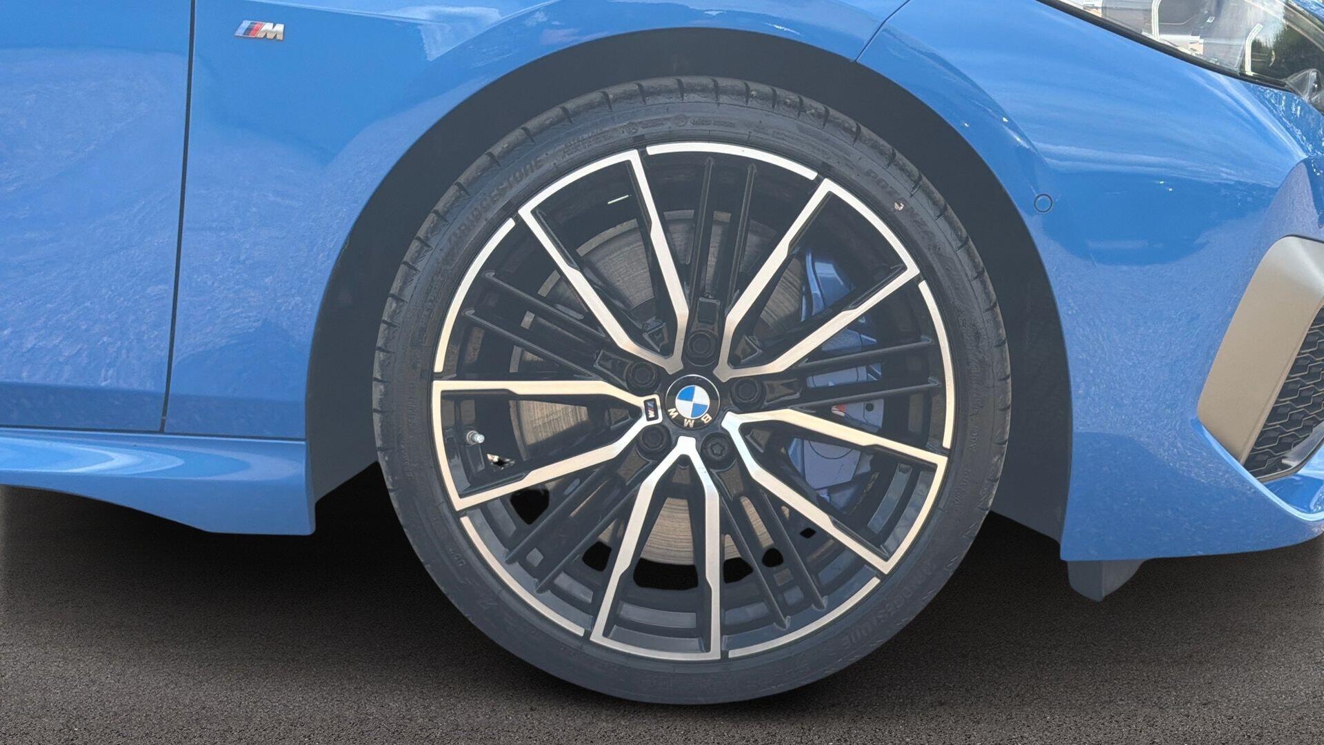 BMW 2 Series view 14