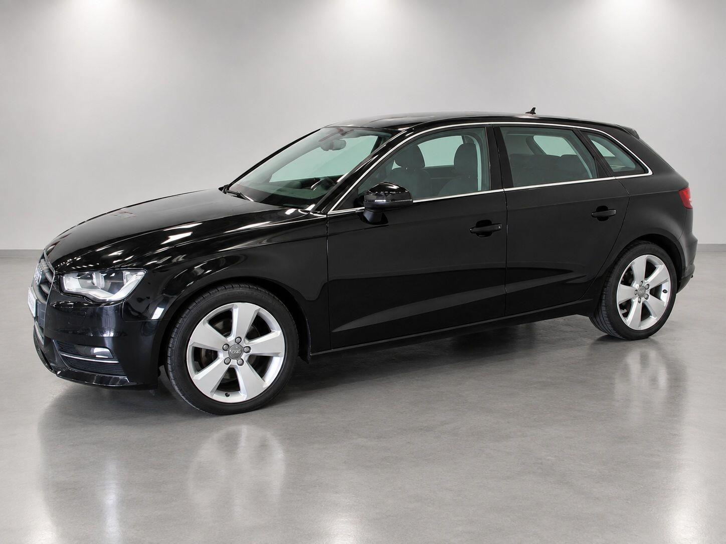 Audi A3 view 5