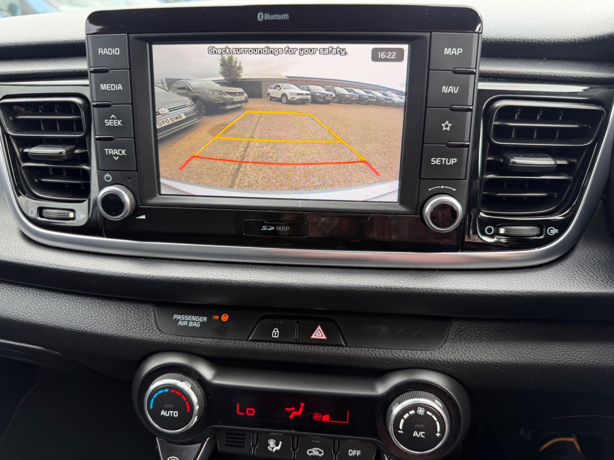 Kia Rio view 3