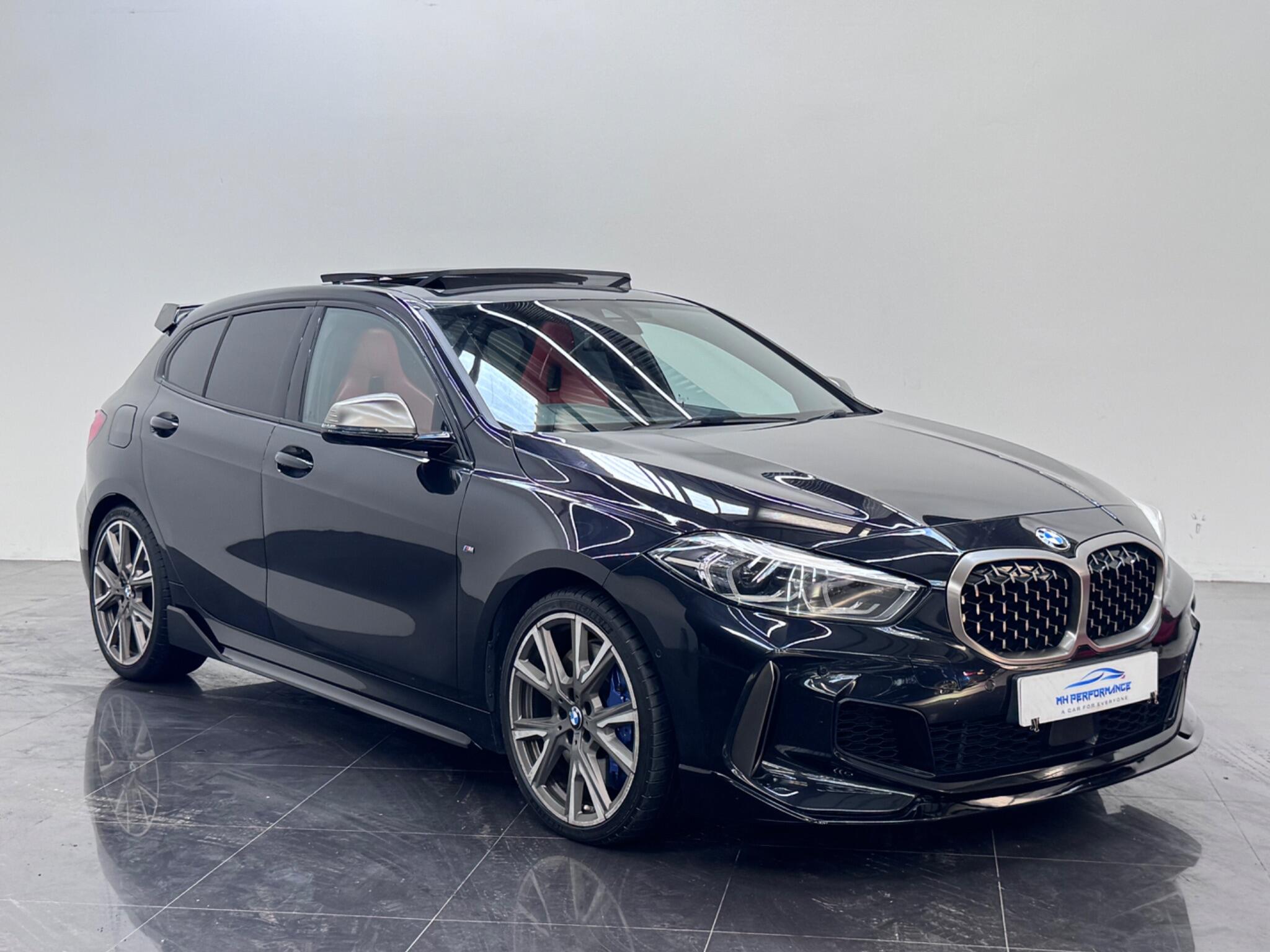 BMW 1 Series view 32