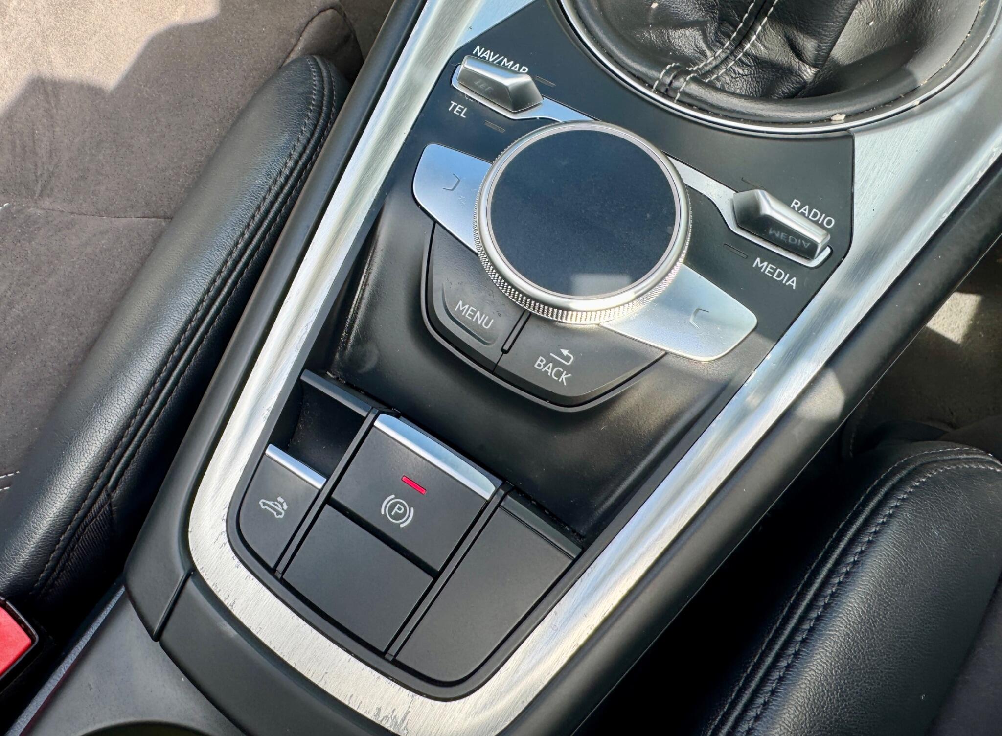Audi TT view 35