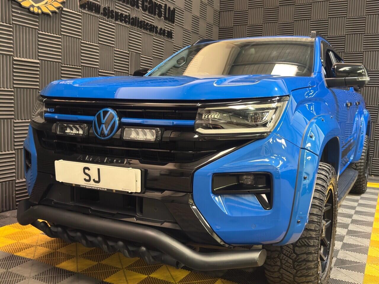 Volkswagen Amarok view 23