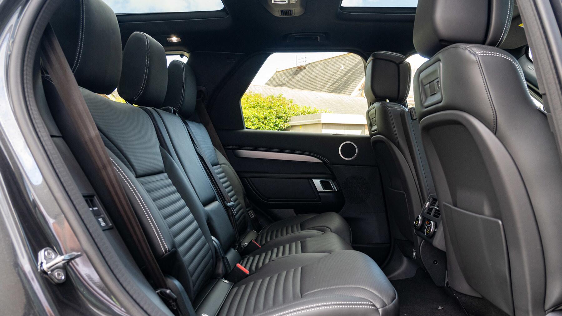 Land Rover Discovery view 66