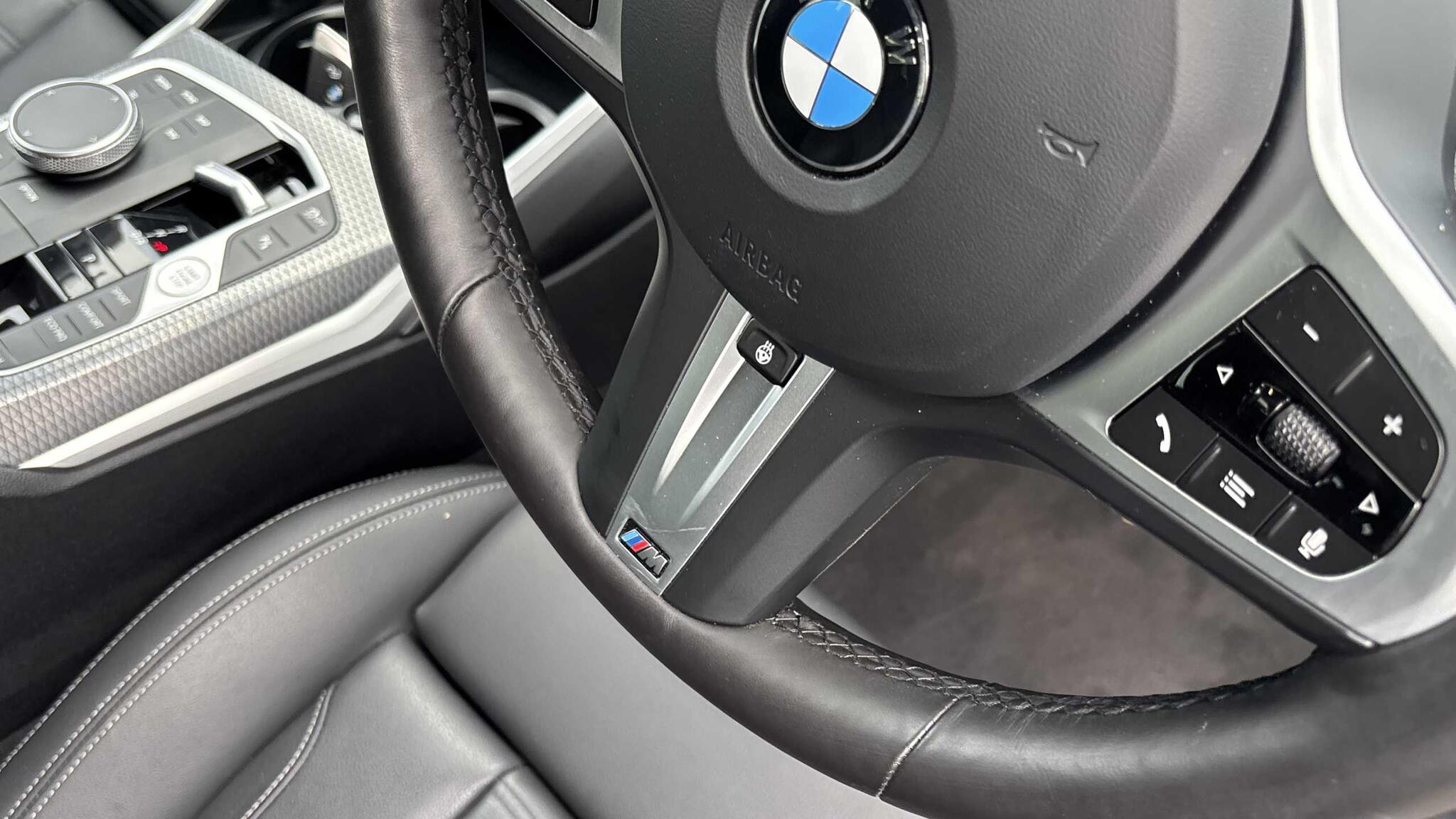 BMW 3 Series view 33