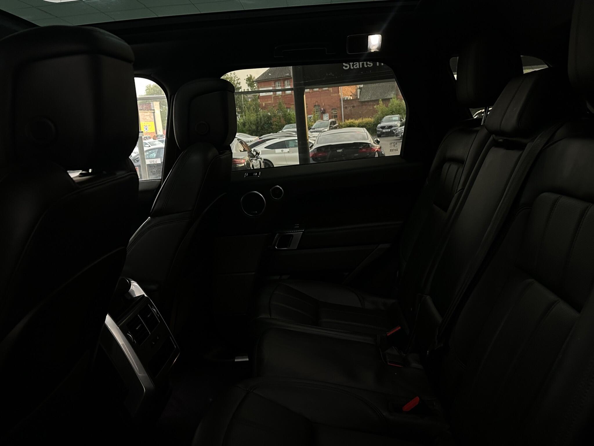 Land Rover Range Rover Sport view 40