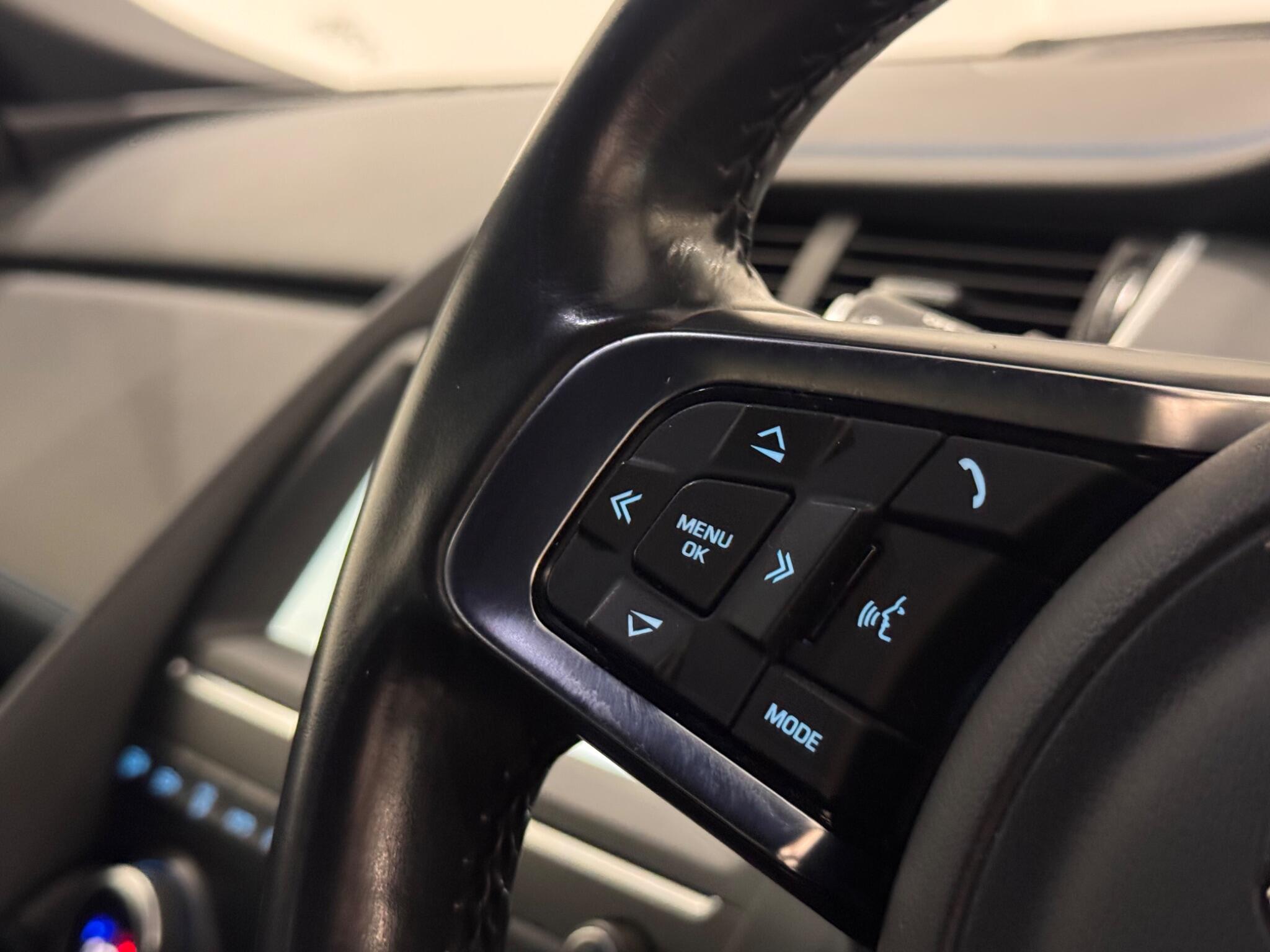 Jaguar E-Pace view 24