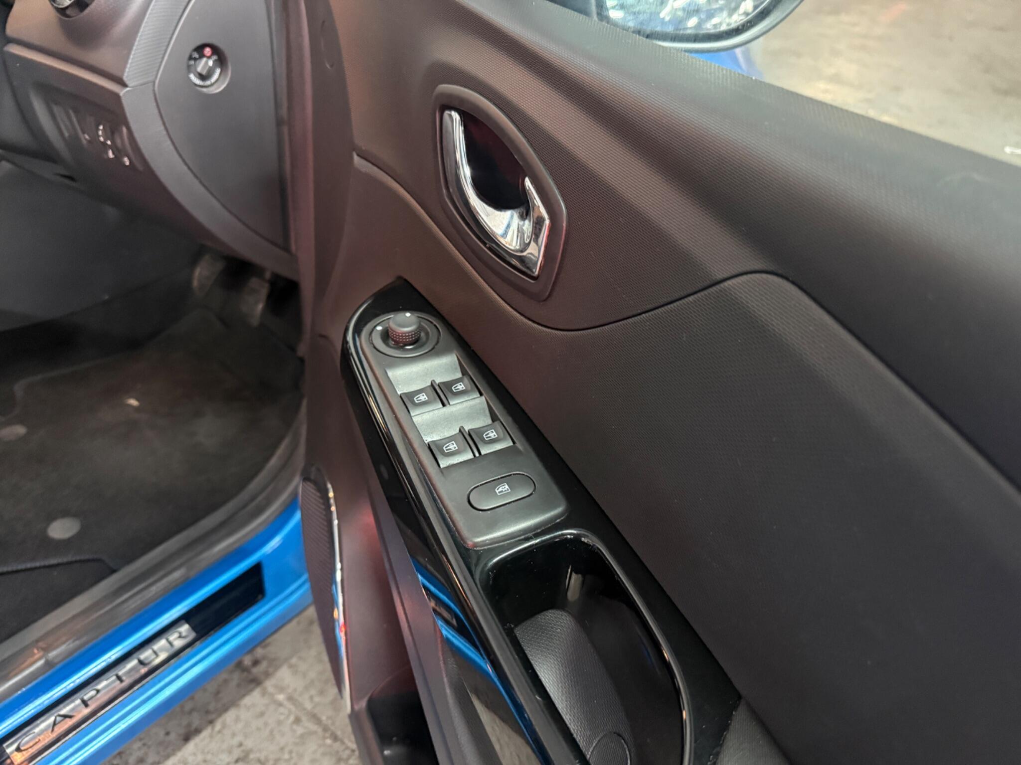 2014 Renault Captur 1.5 dCi ENERGY Dynamique MediaNav Euro 5 (s/s) 5dr • 115,000 miles image 14