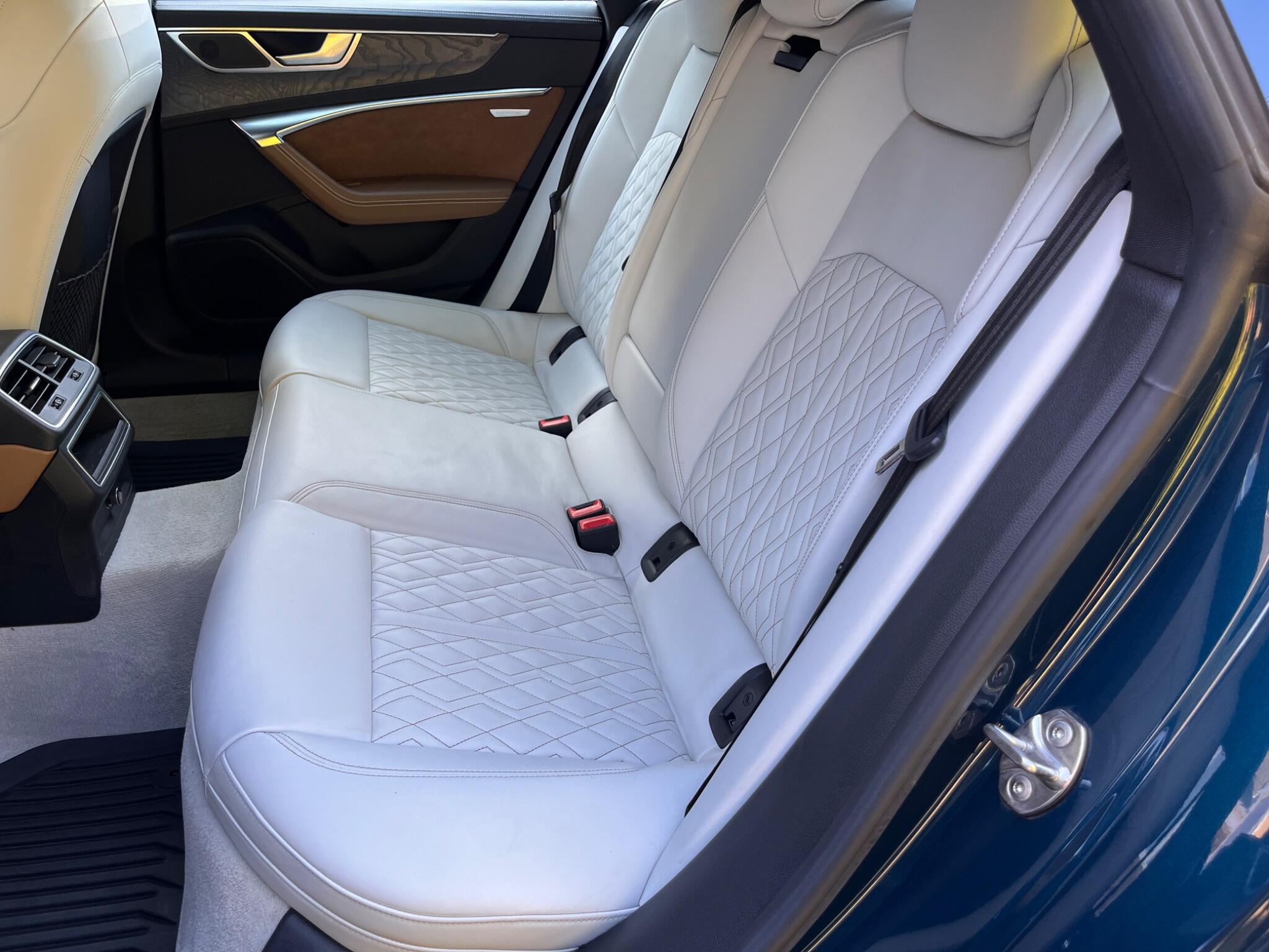 Audi A7 view 32