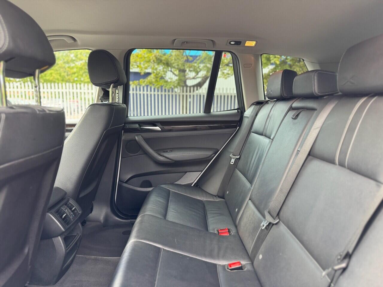 BMW X3 view 31
