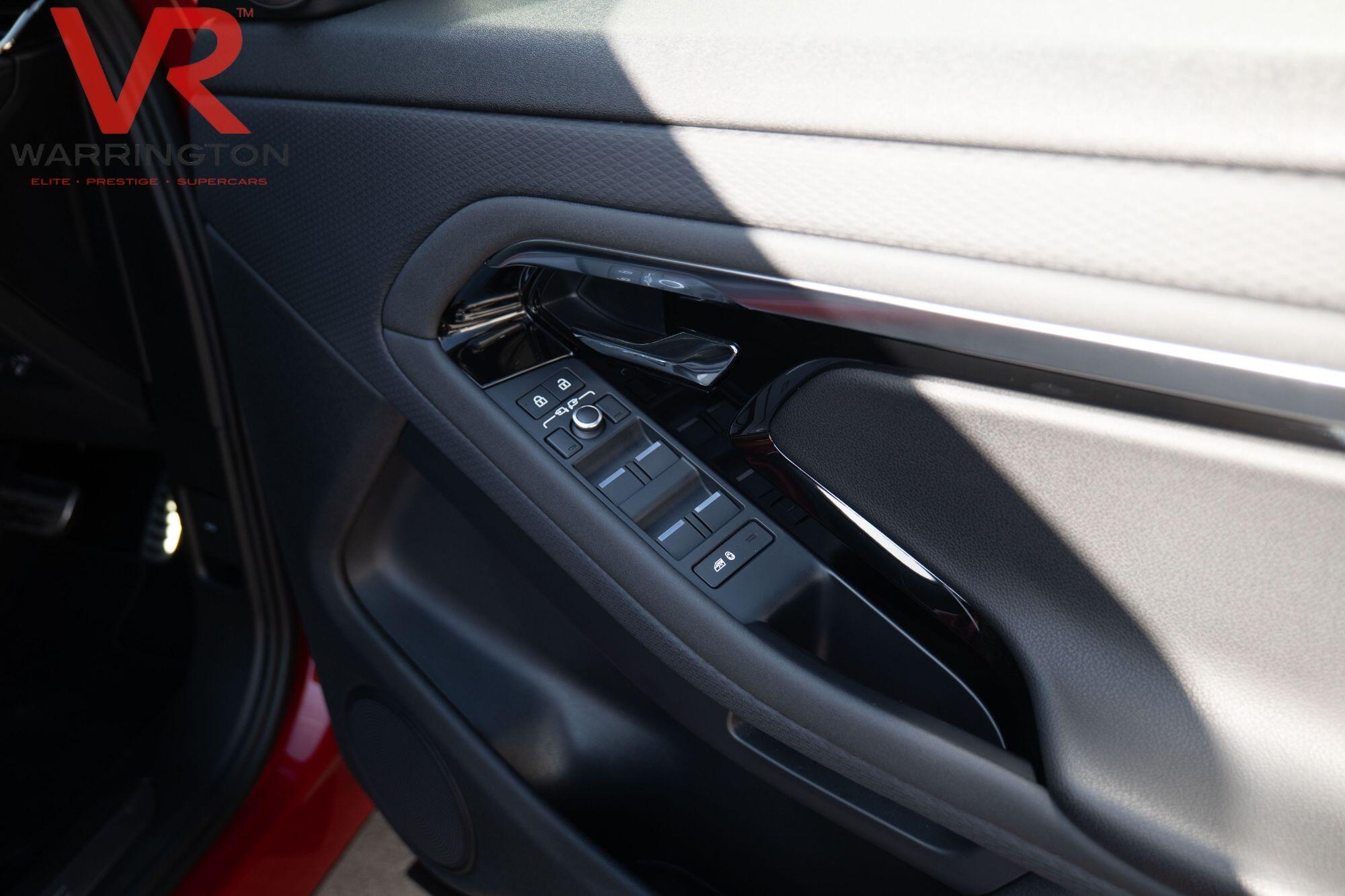Land Rover Range Rover Evoque view 18