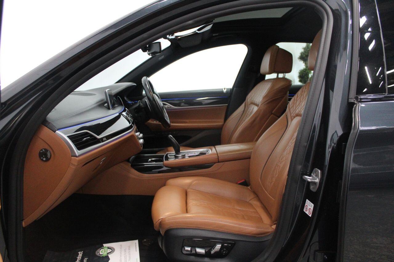 BMW 7 Series view 60