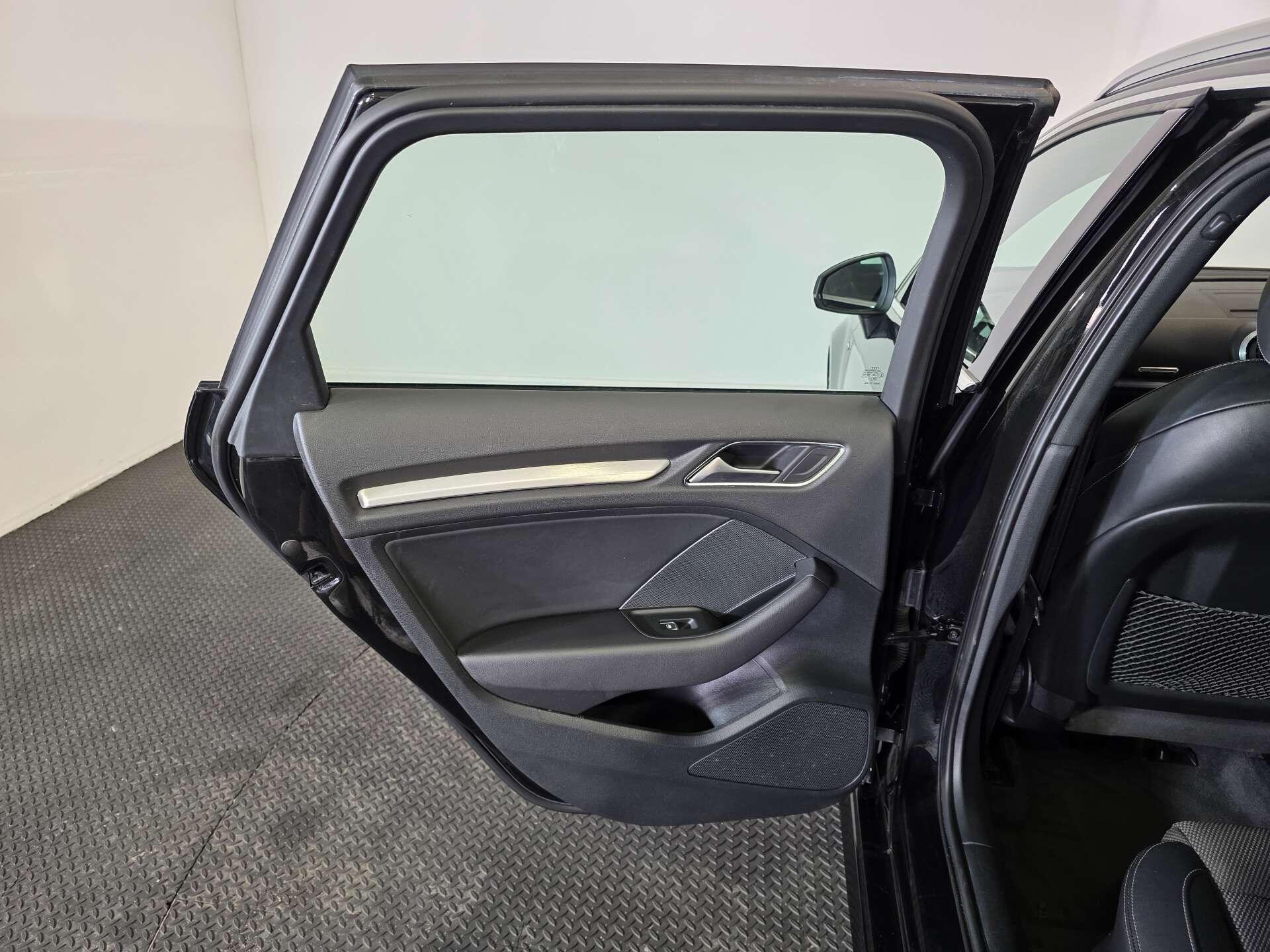 Audi A3 view 43