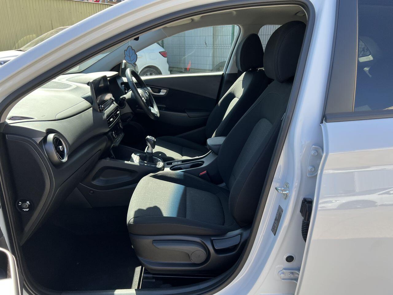 Hyundai Kona view 21