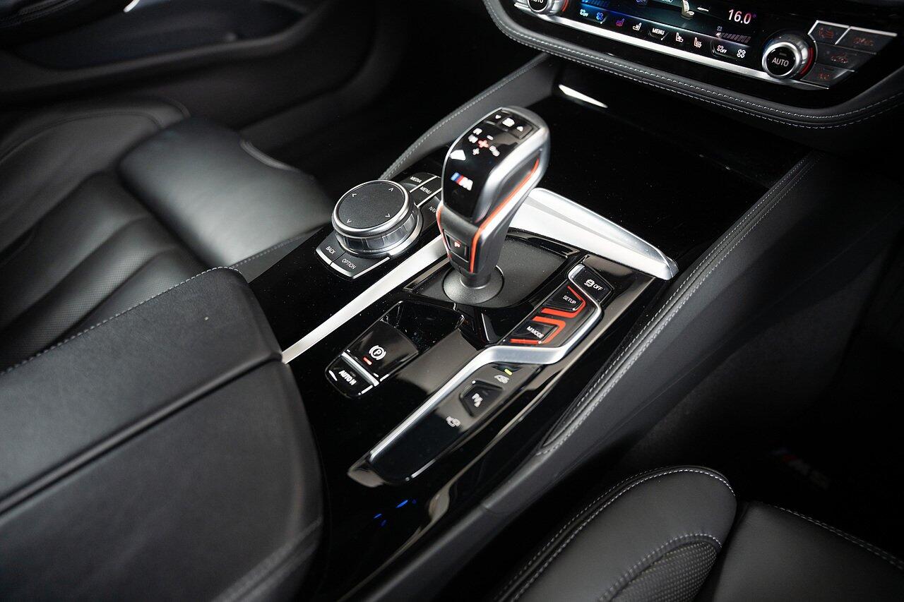 BMW M5 view 29