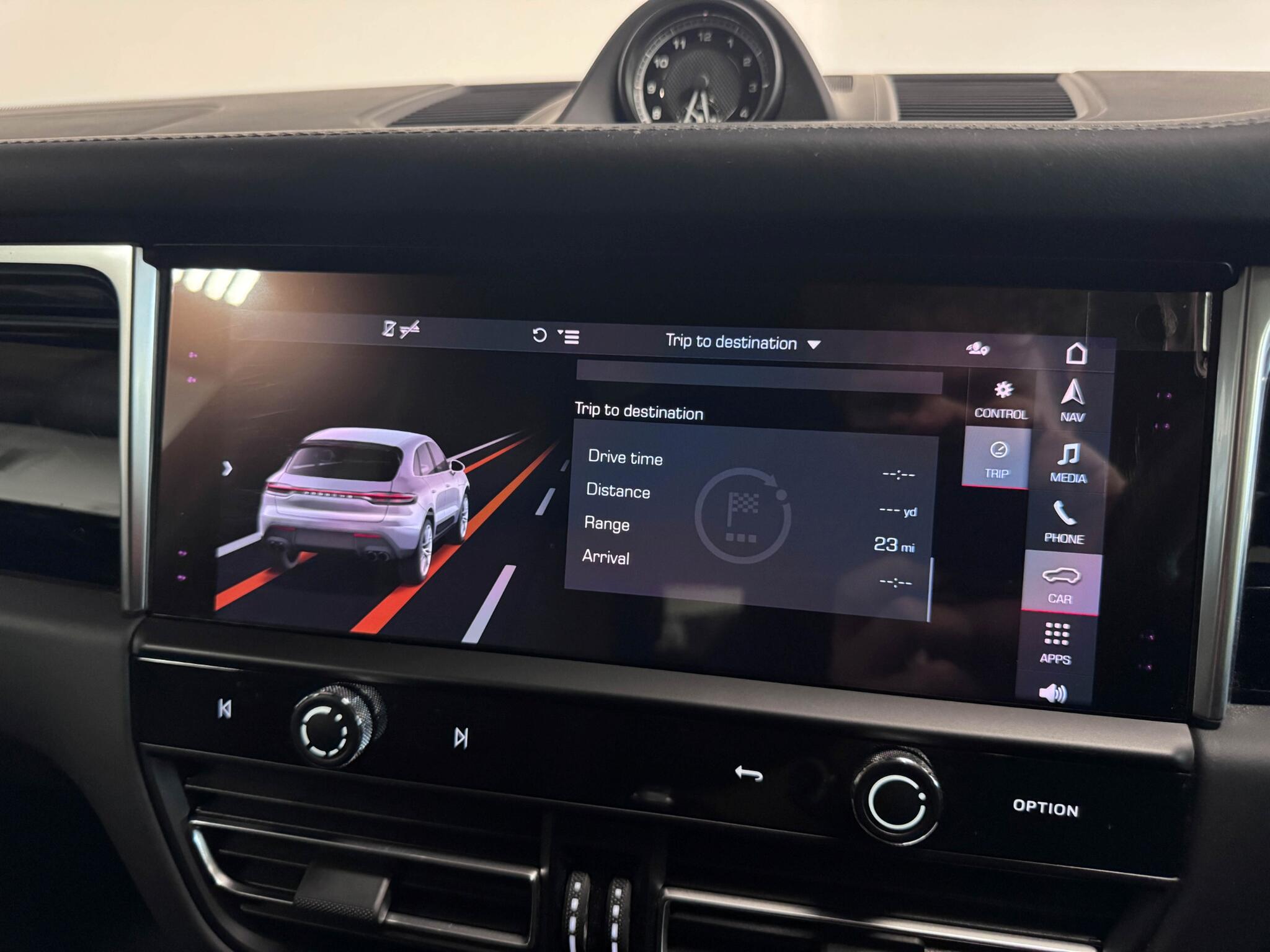 Porsche Macan view 49