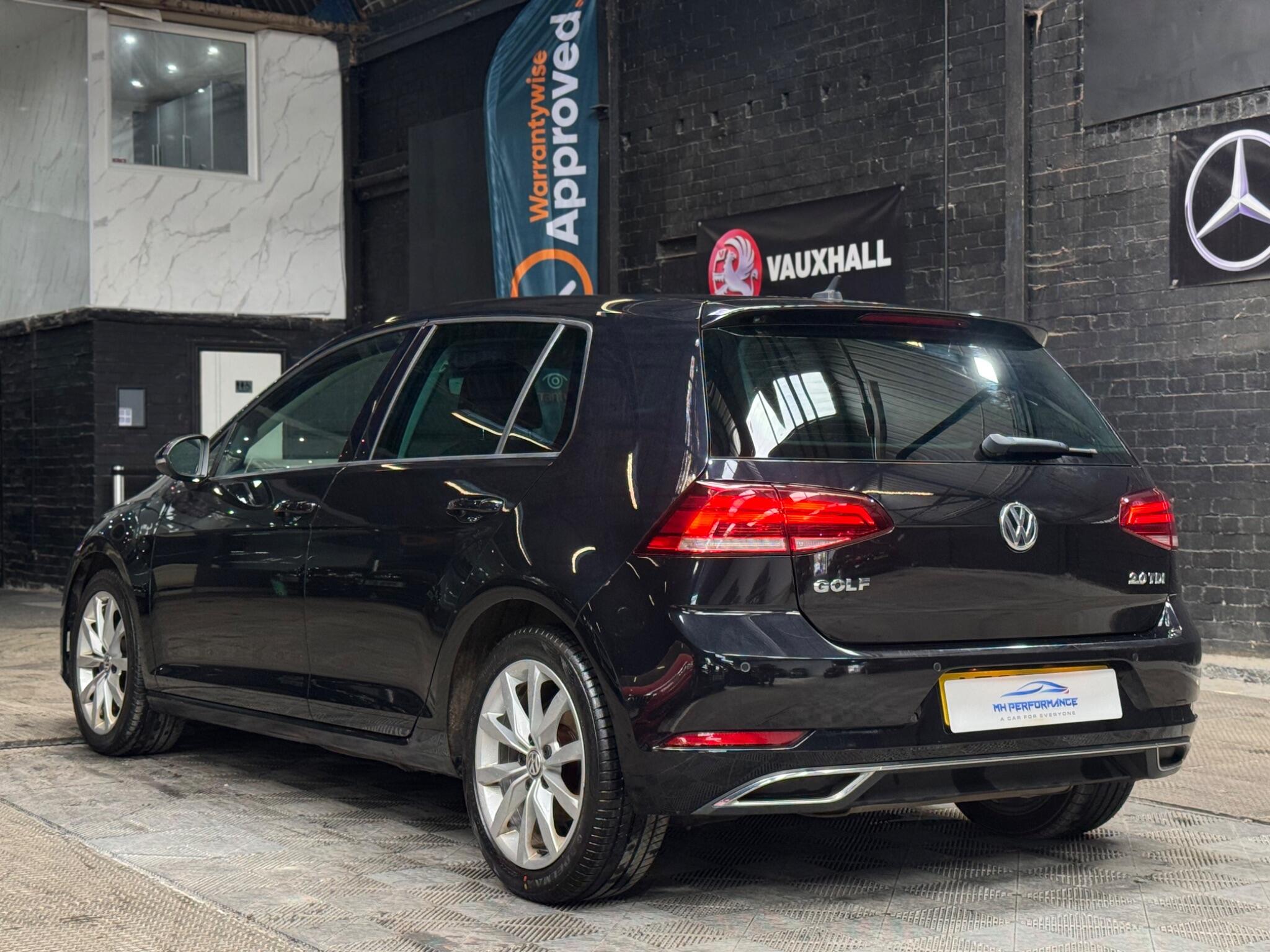 Volkswagen Golf view 34