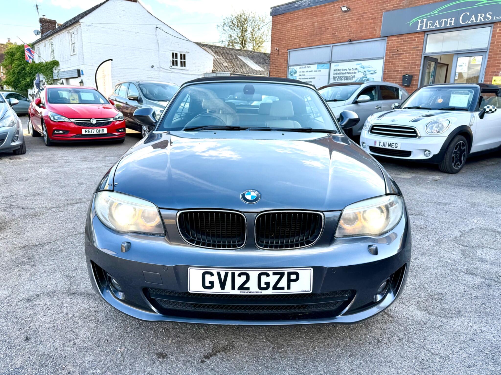 2012 BMW 1 Series image 3