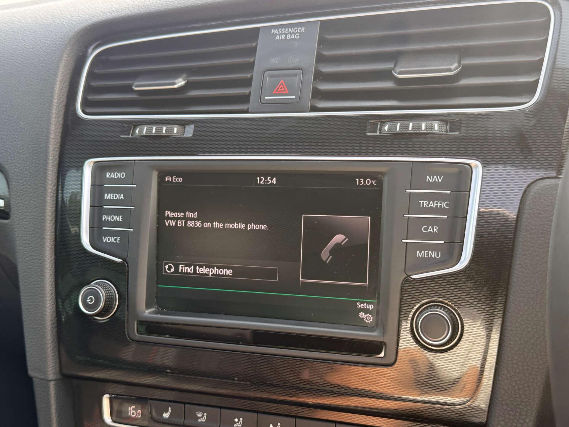 Volkswagen Golf view 54