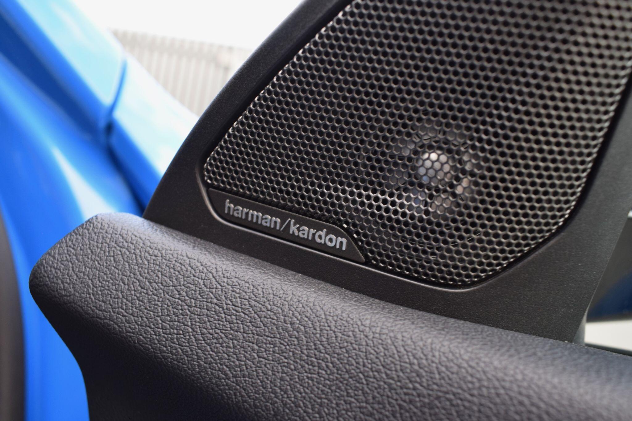 BMW 1 Series view 11