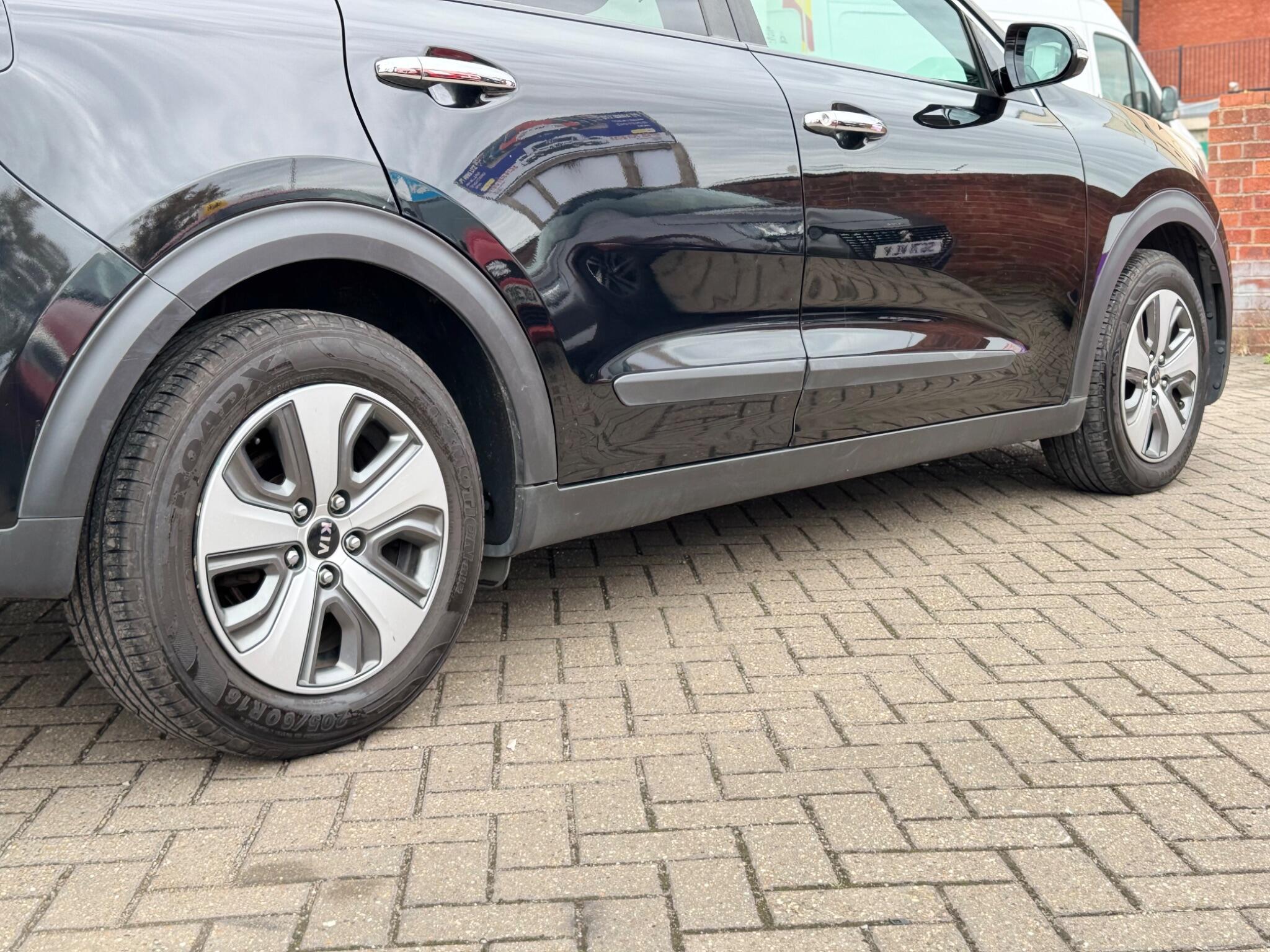 Kia Niro view 11