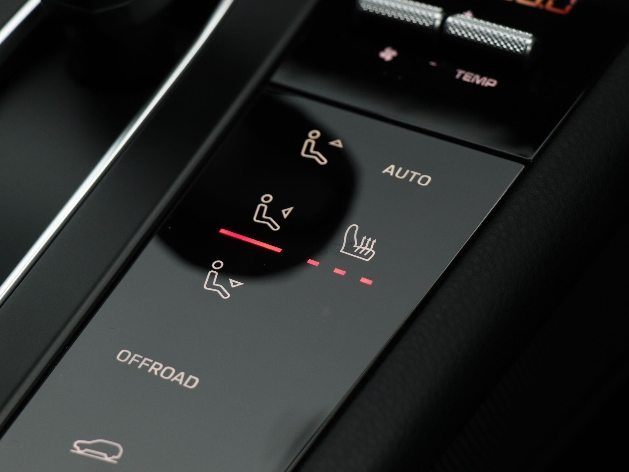 Porsche Macan view 19
