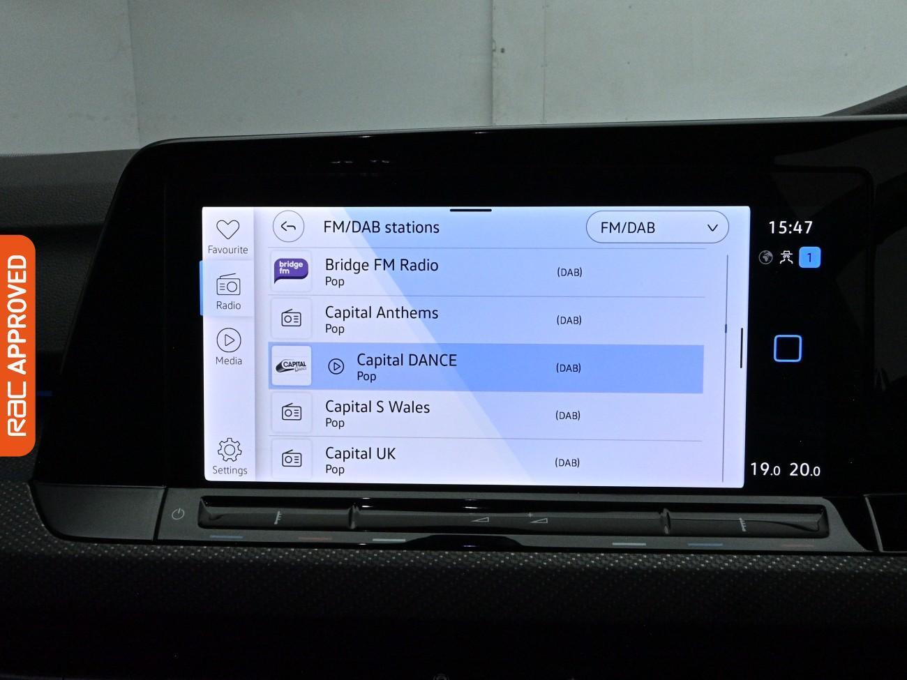 Volkswagen Golf view 21