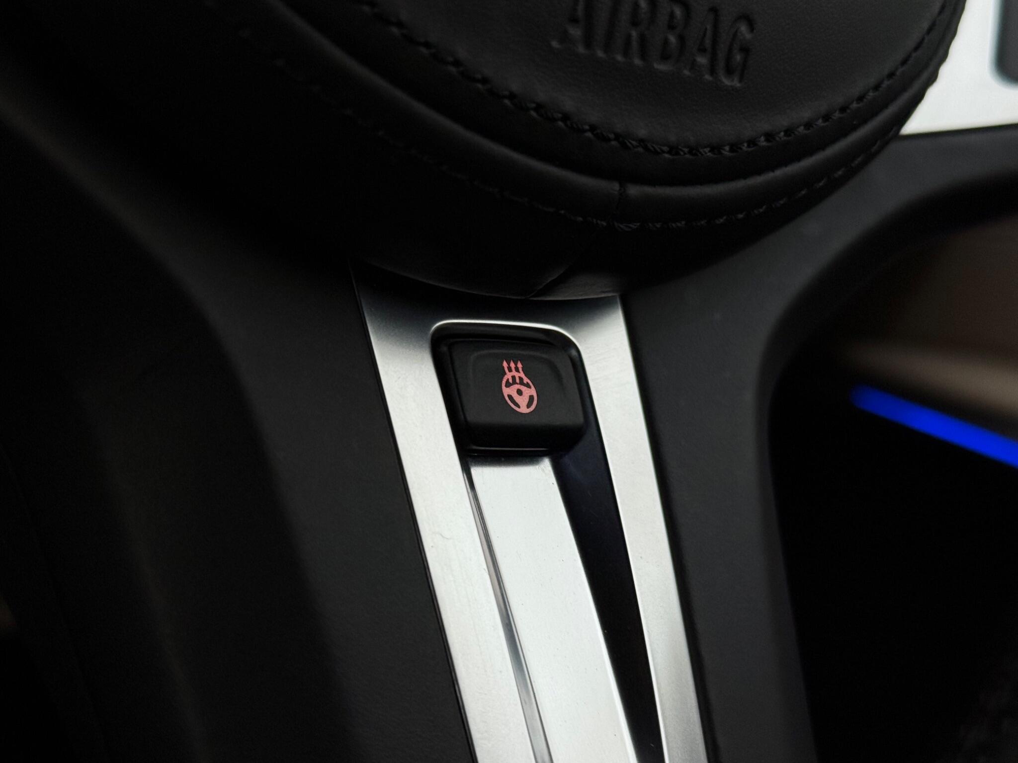 BMW 3 Series view 18