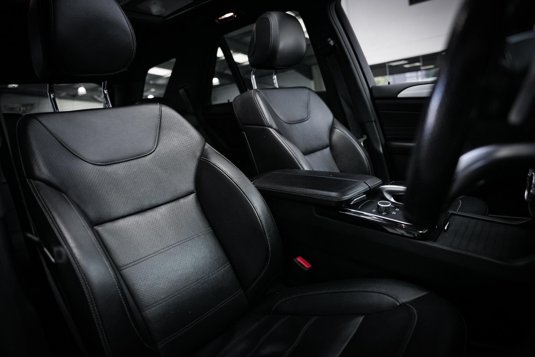 Mercedes-Benz GLE view 18