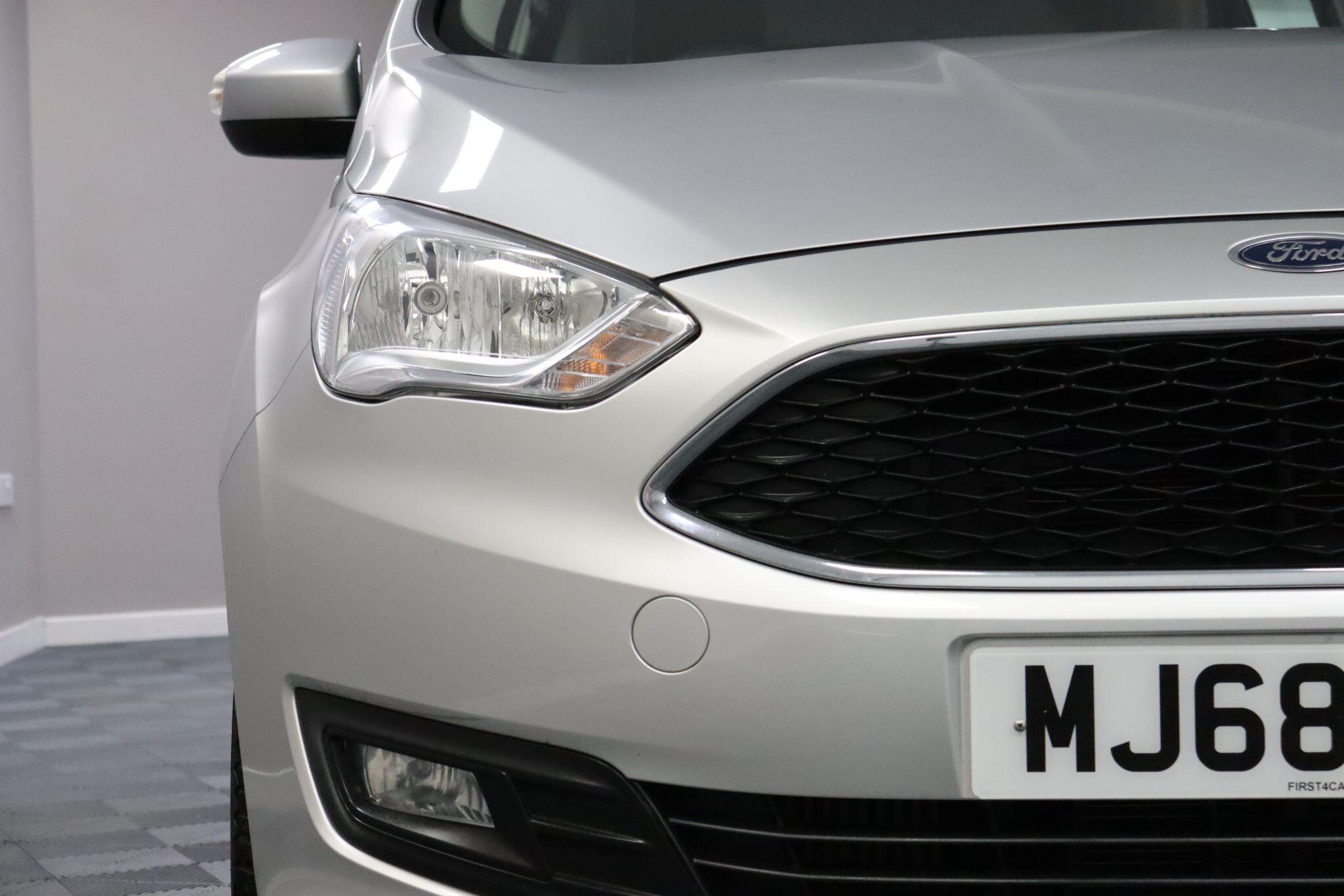 Ford C-Max view 29