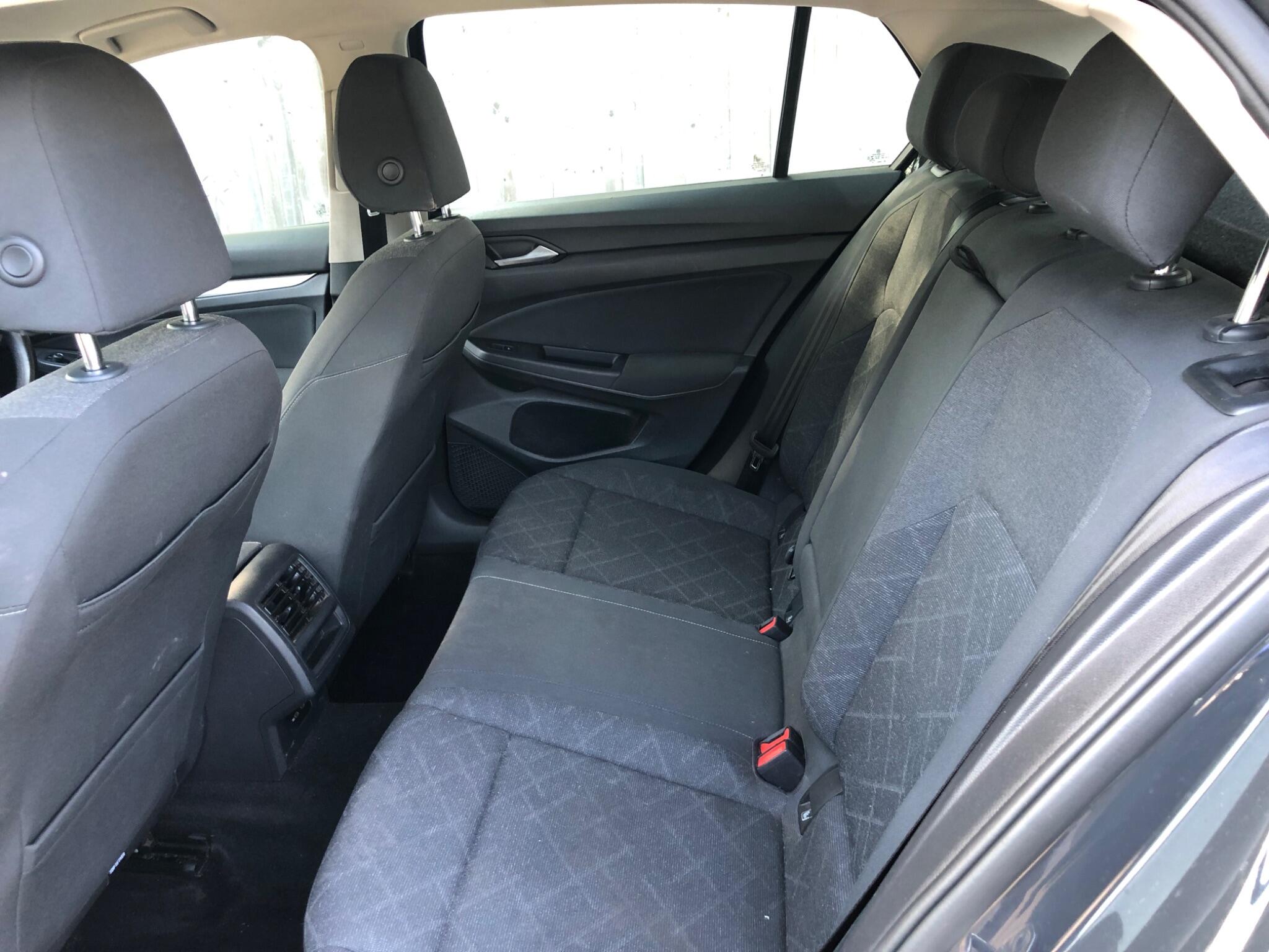 Volkswagen Golf view 16