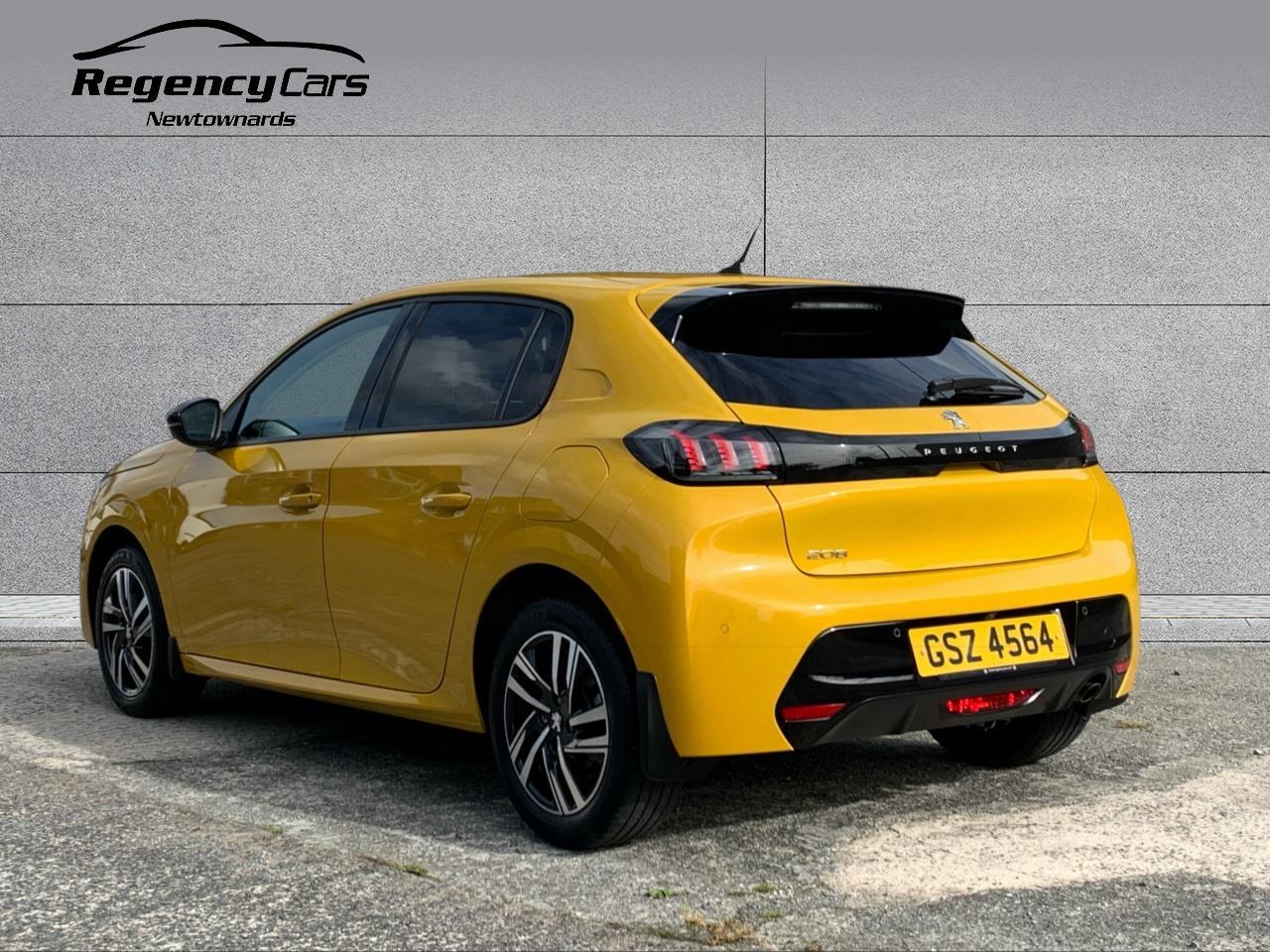 Peugeot 208 view 8