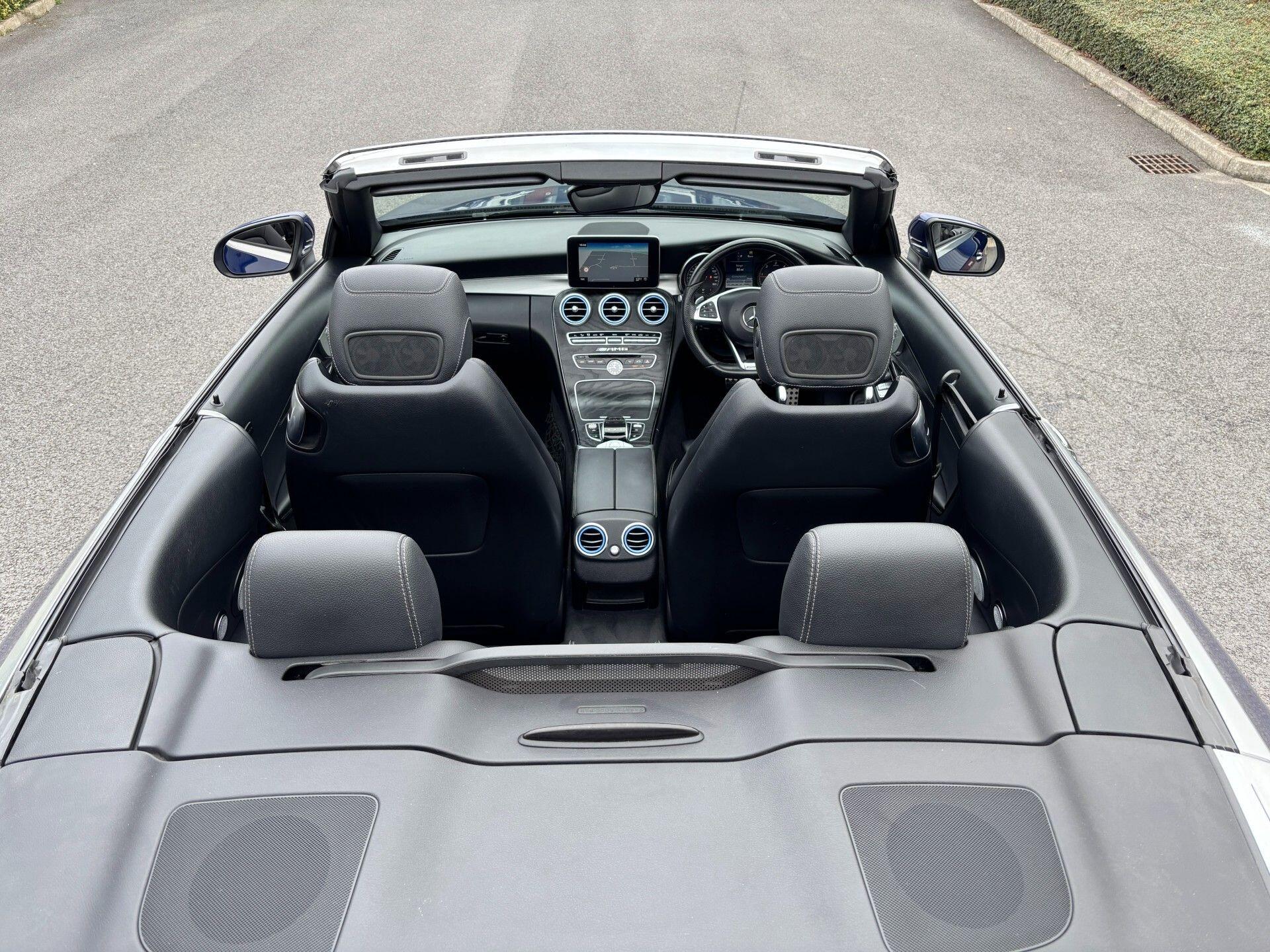 Mercedes-Benz C-Class view 26