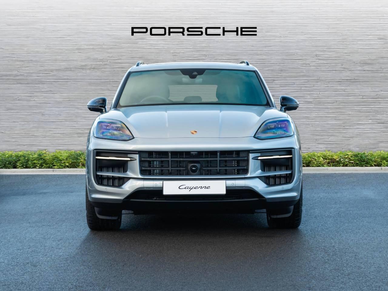 Porsche Cayenne view 6