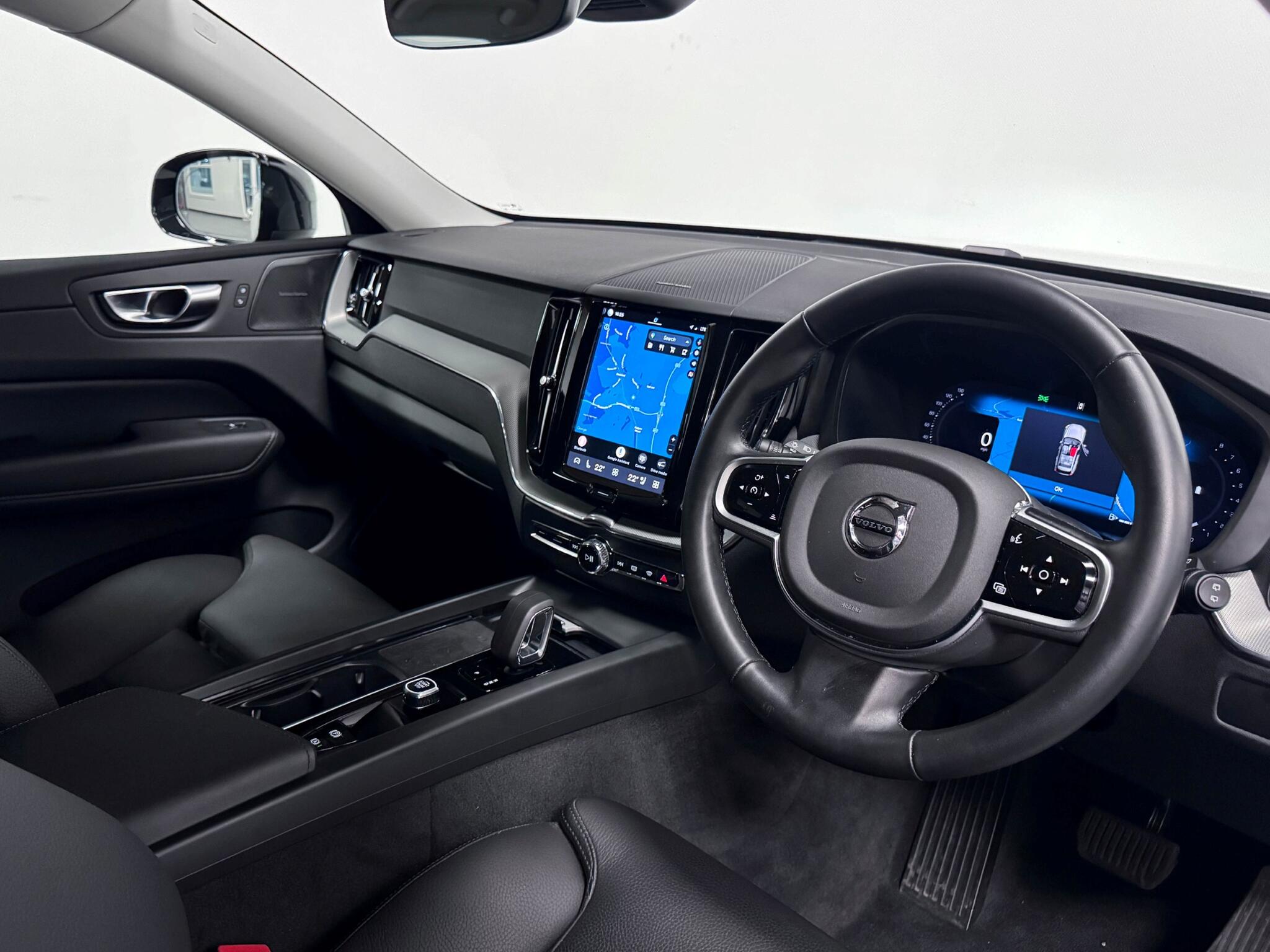 Volvo XC60 view 21