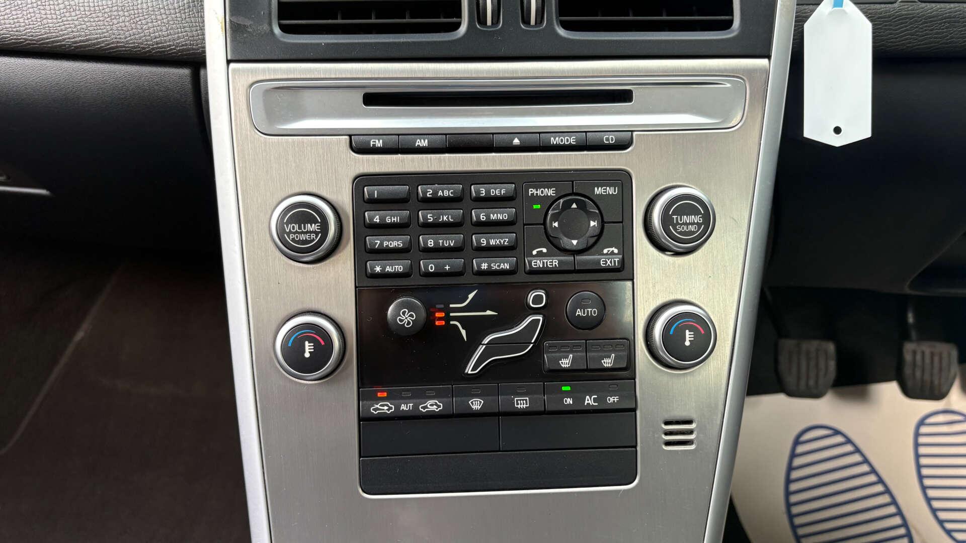 Volvo XC60 view 27