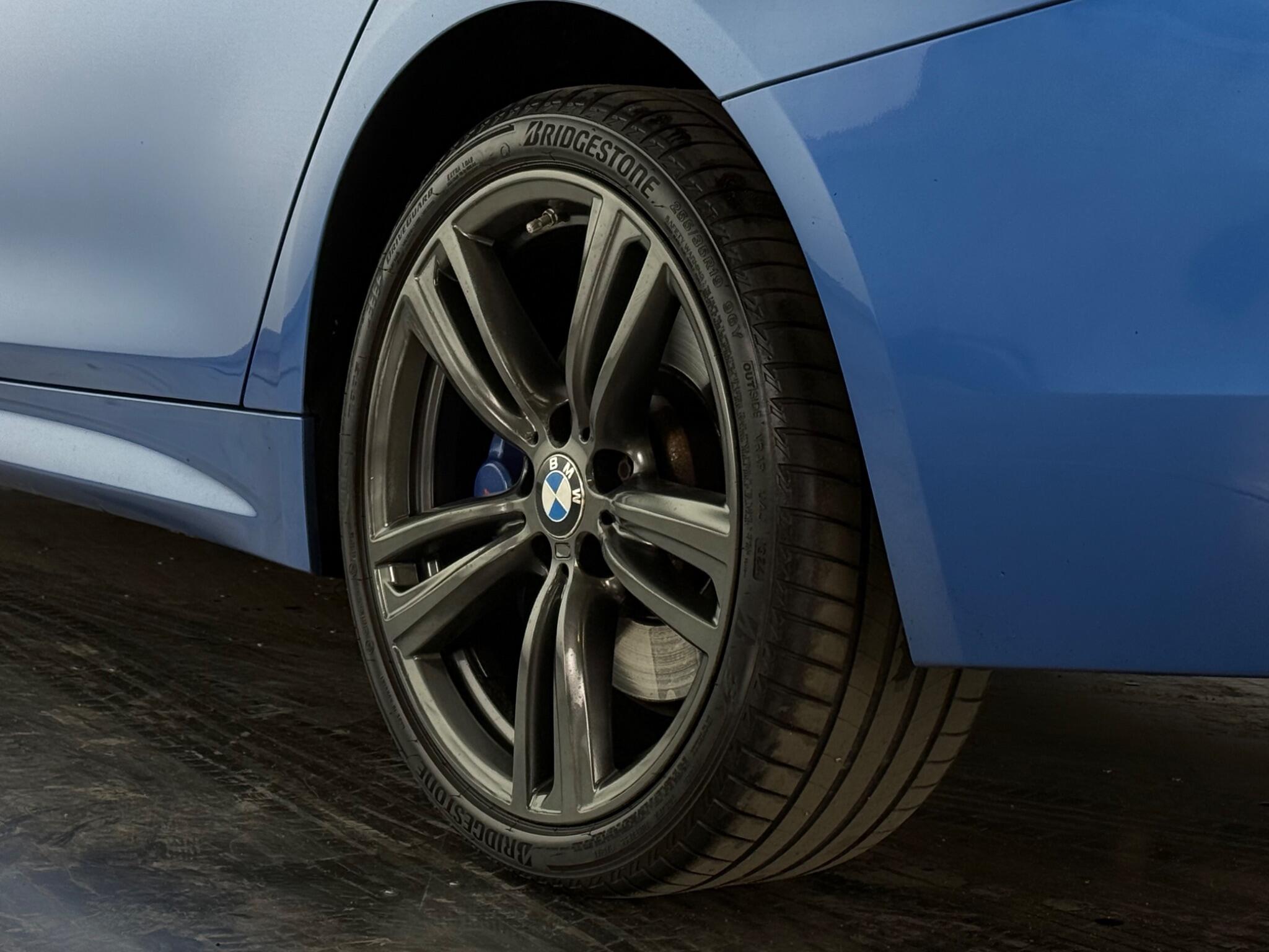 BMW 4 Series view 8