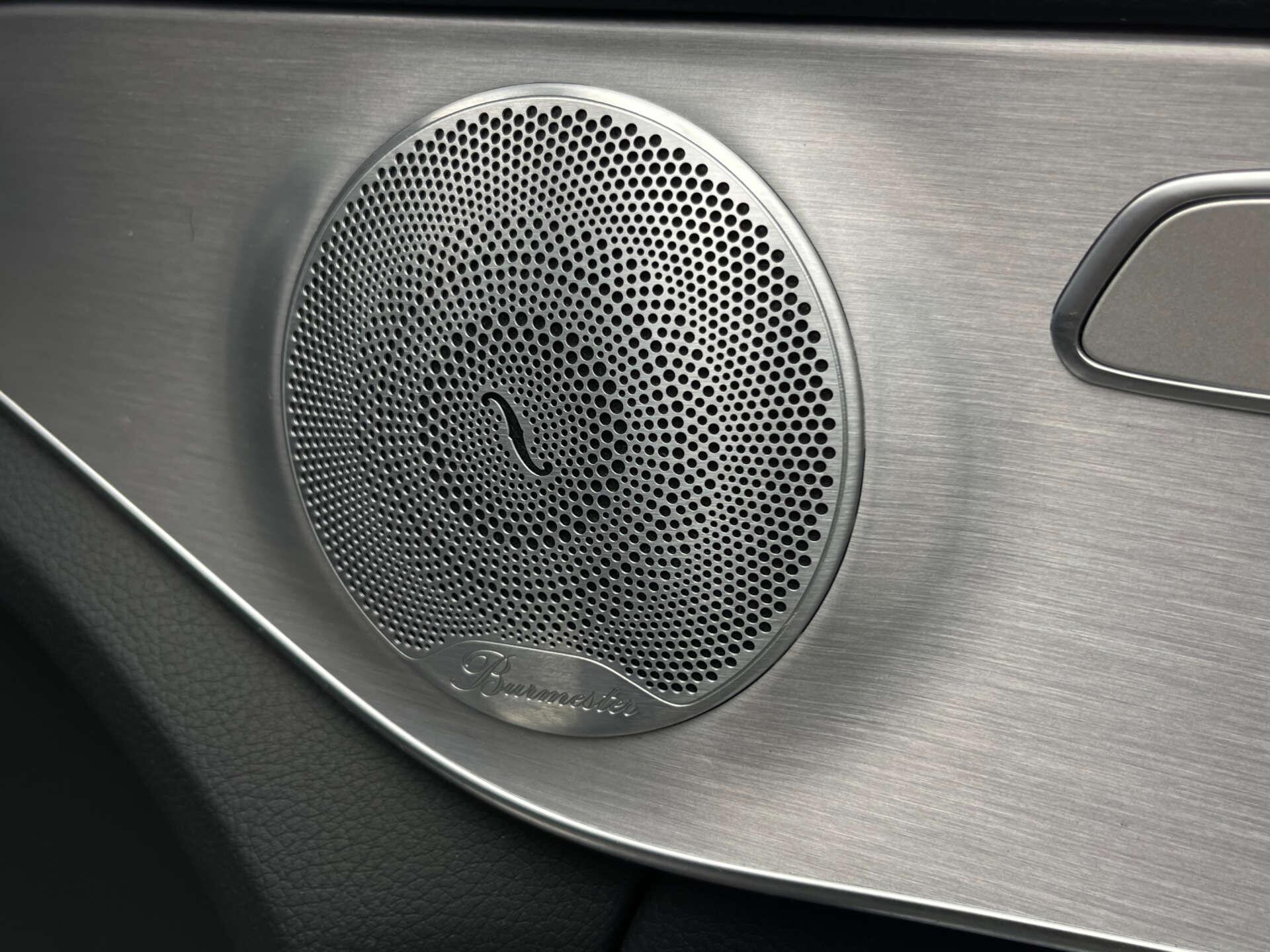 Mercedes-Benz C Class view 13