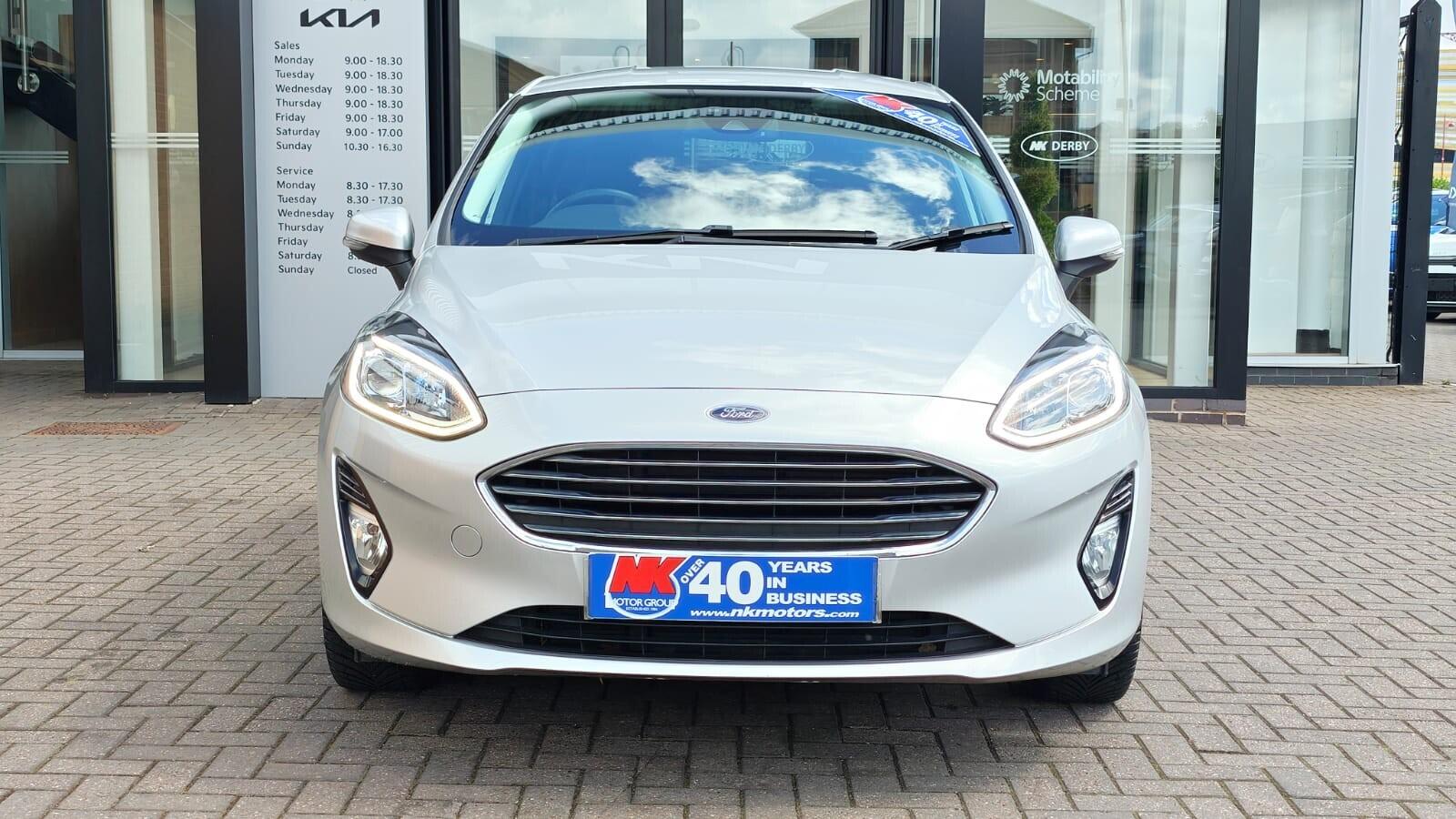 Ford Fiesta view 3