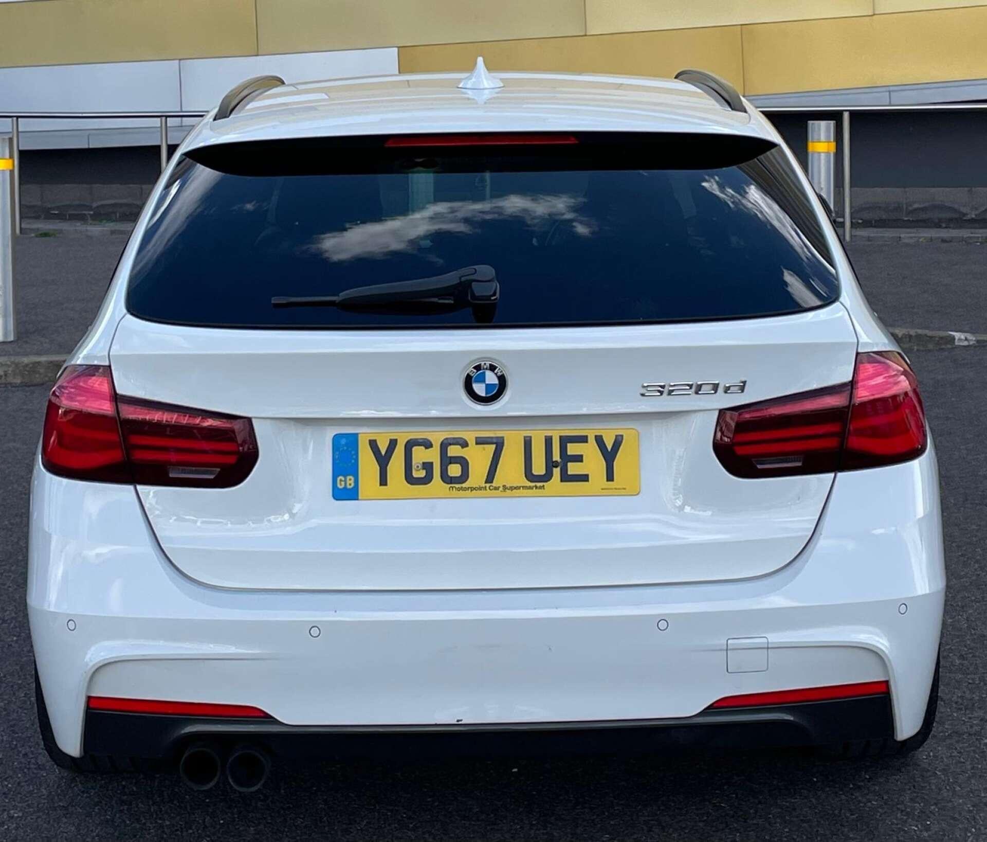 BMW 3 Series view 45