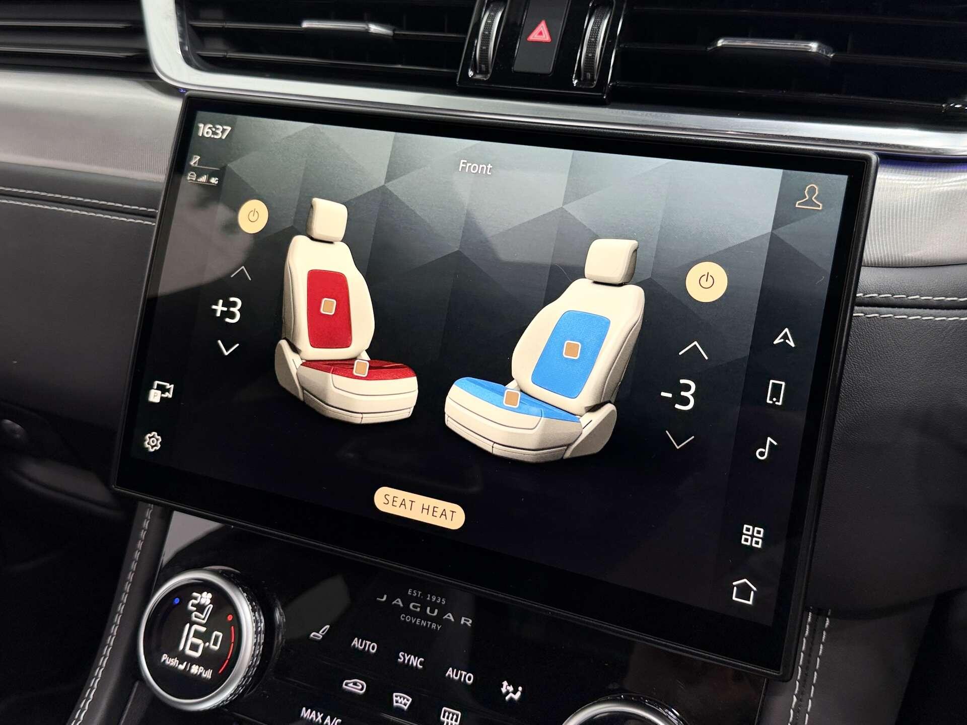 Jaguar F-Pace view 45