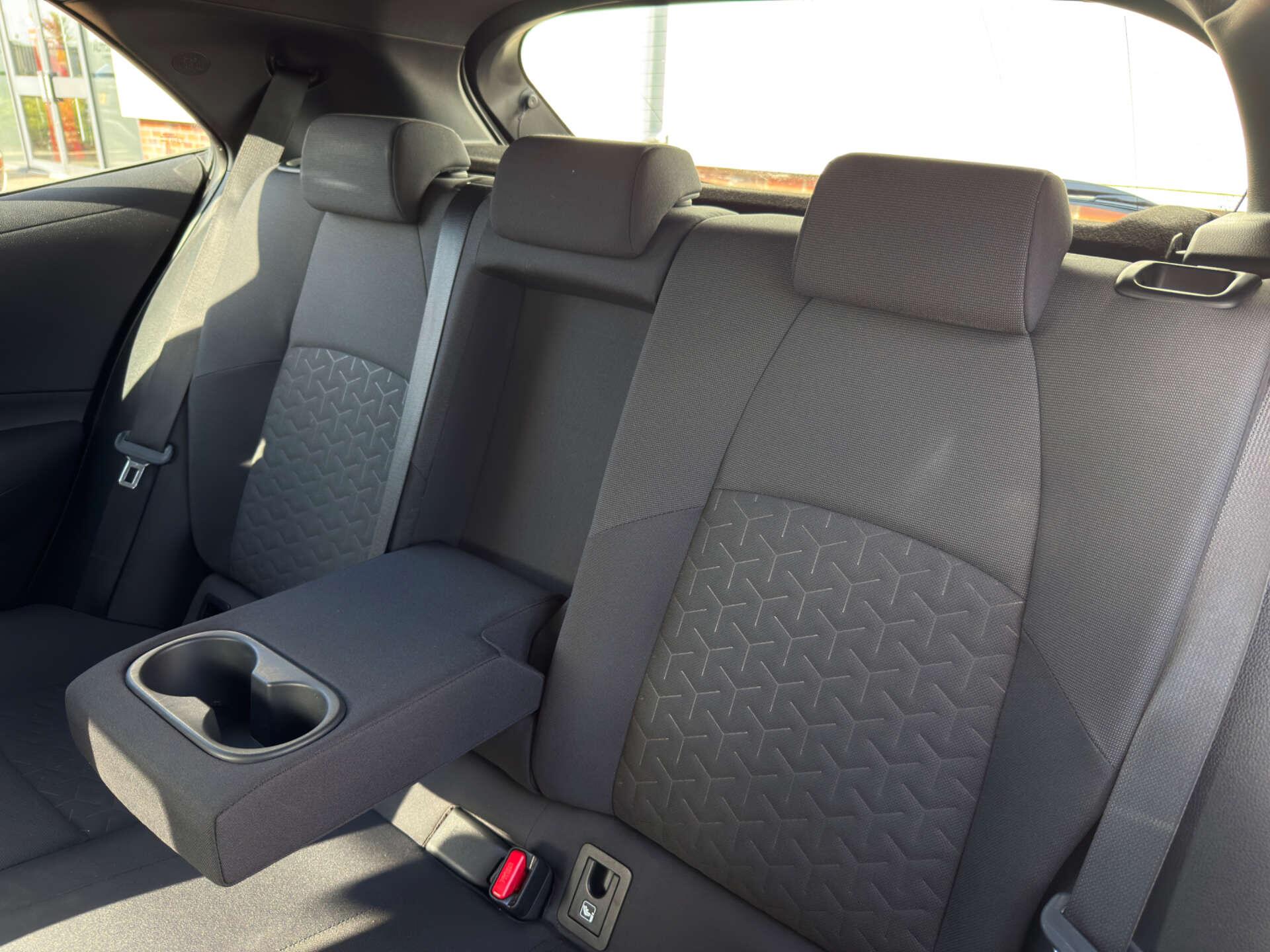 Toyota Corolla view 37