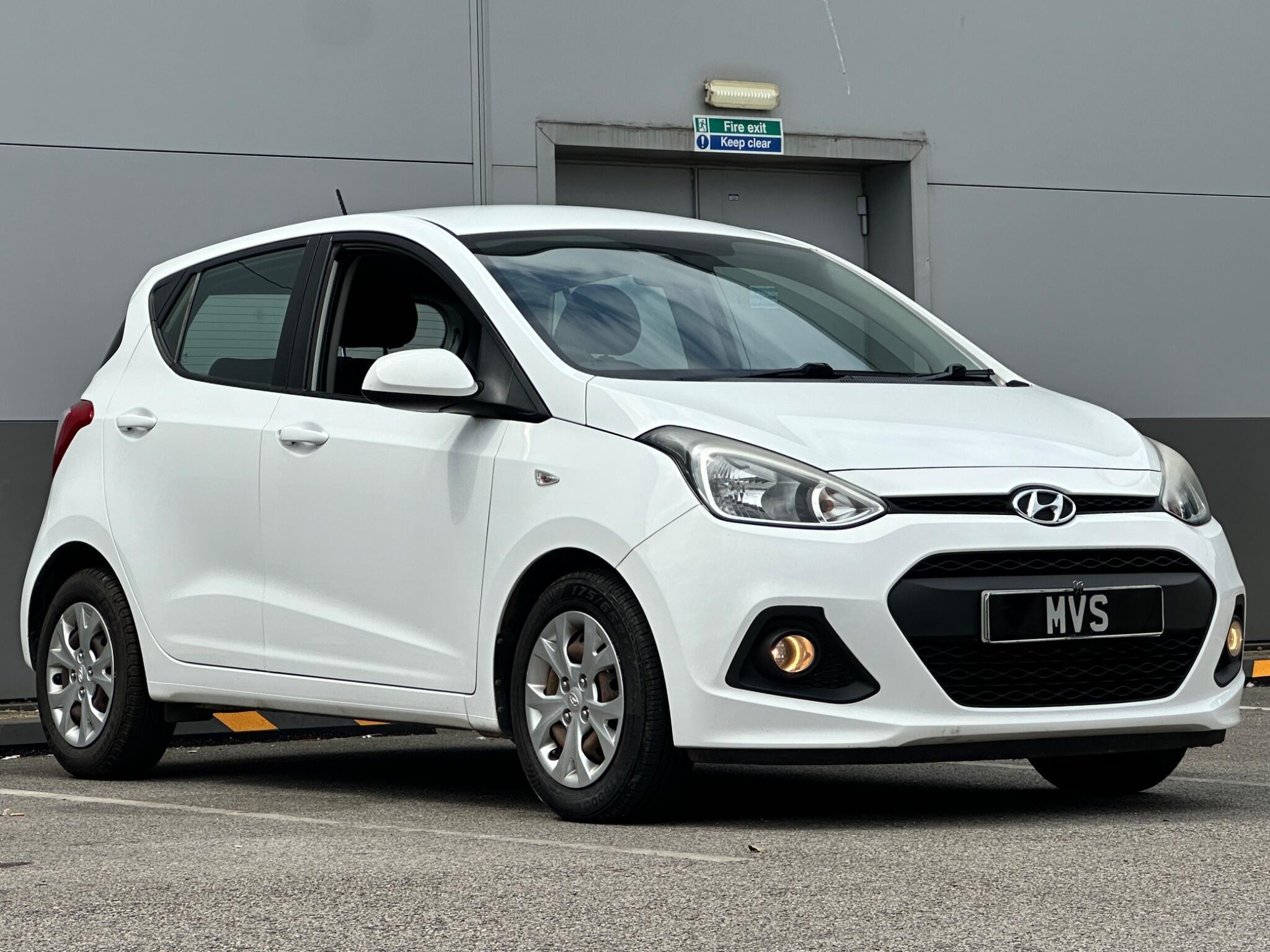 2014 Hyundai I10 in White for sale