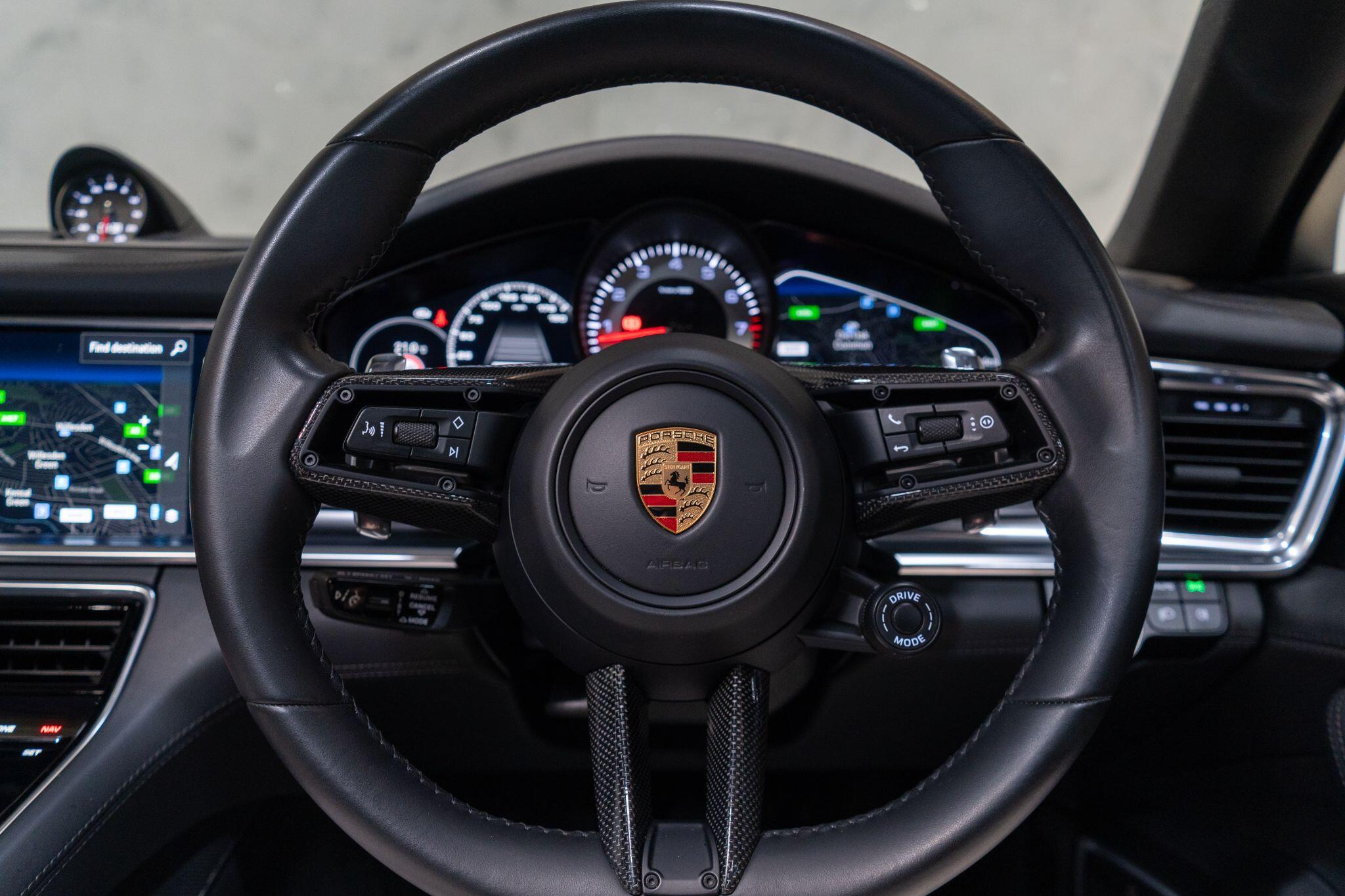 Porsche Panamera view 32