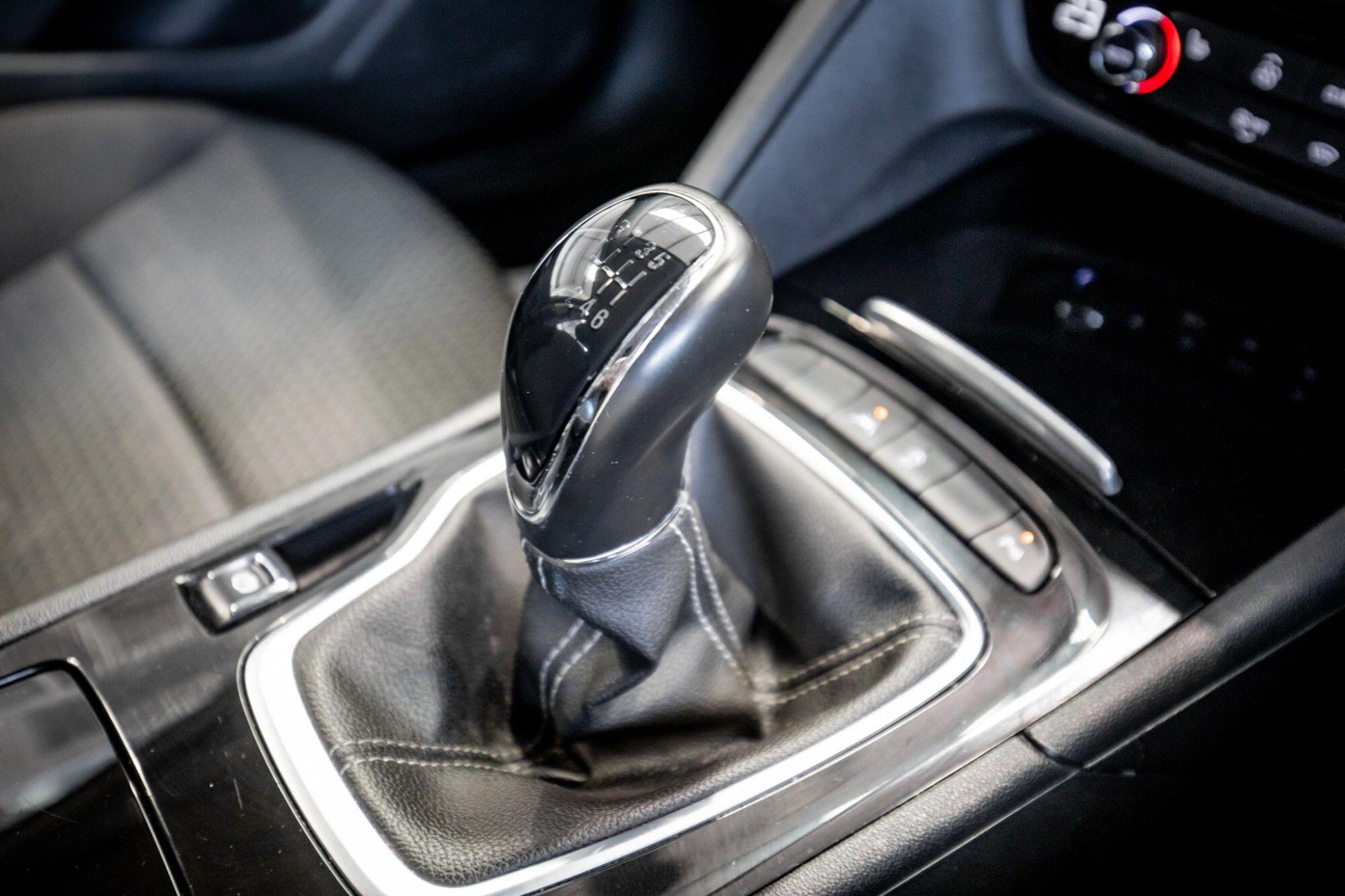 Vauxhall Insignia view 28
