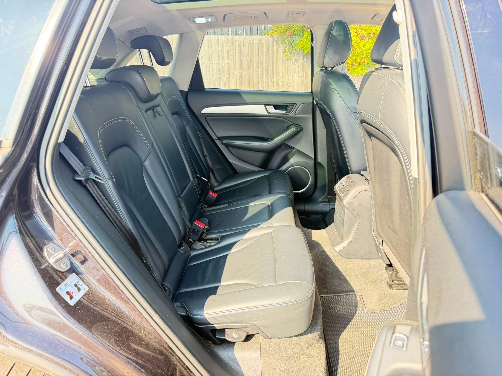 Audi SQ5 view 13