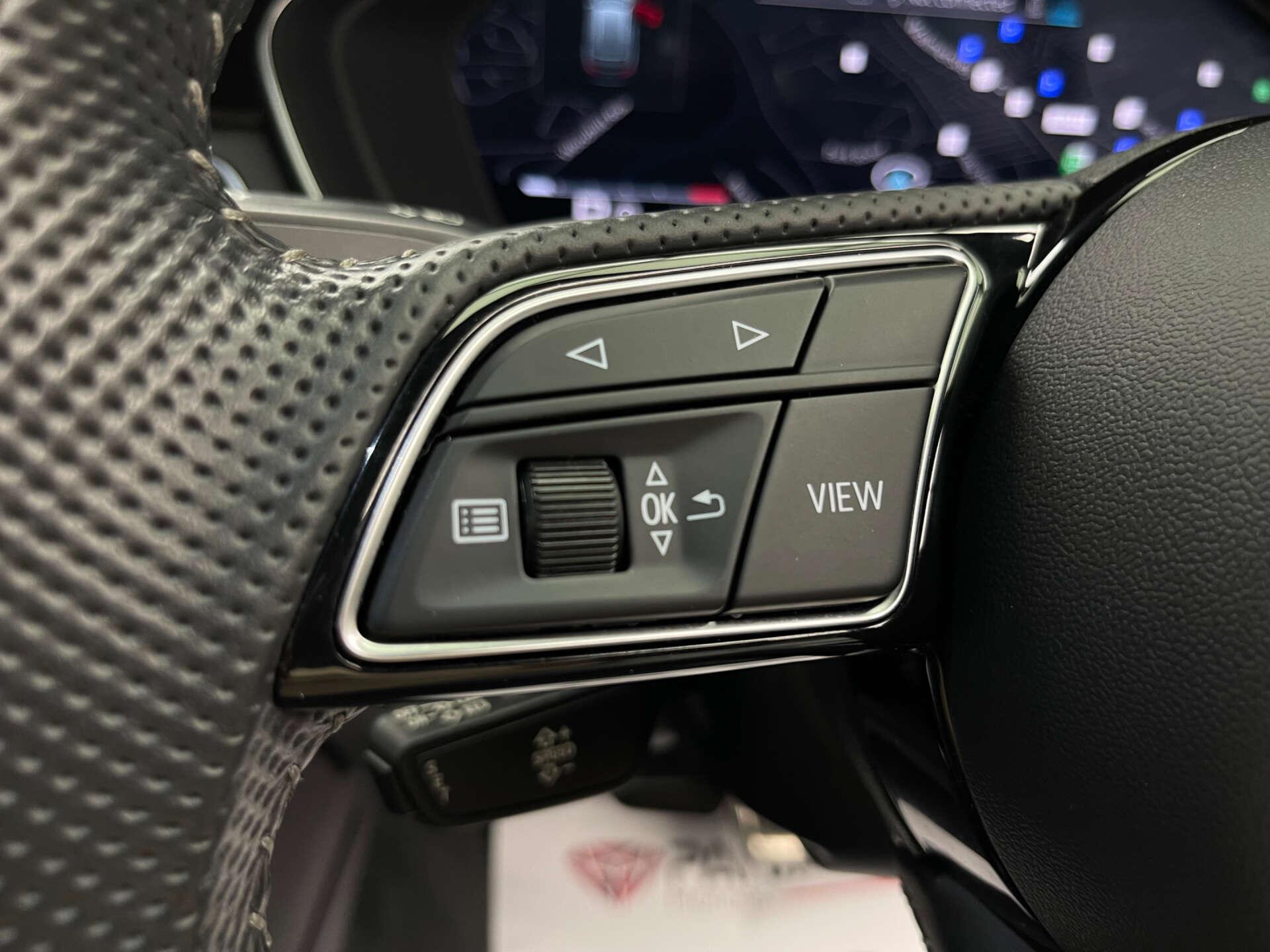 Audi S4 Avant view 18