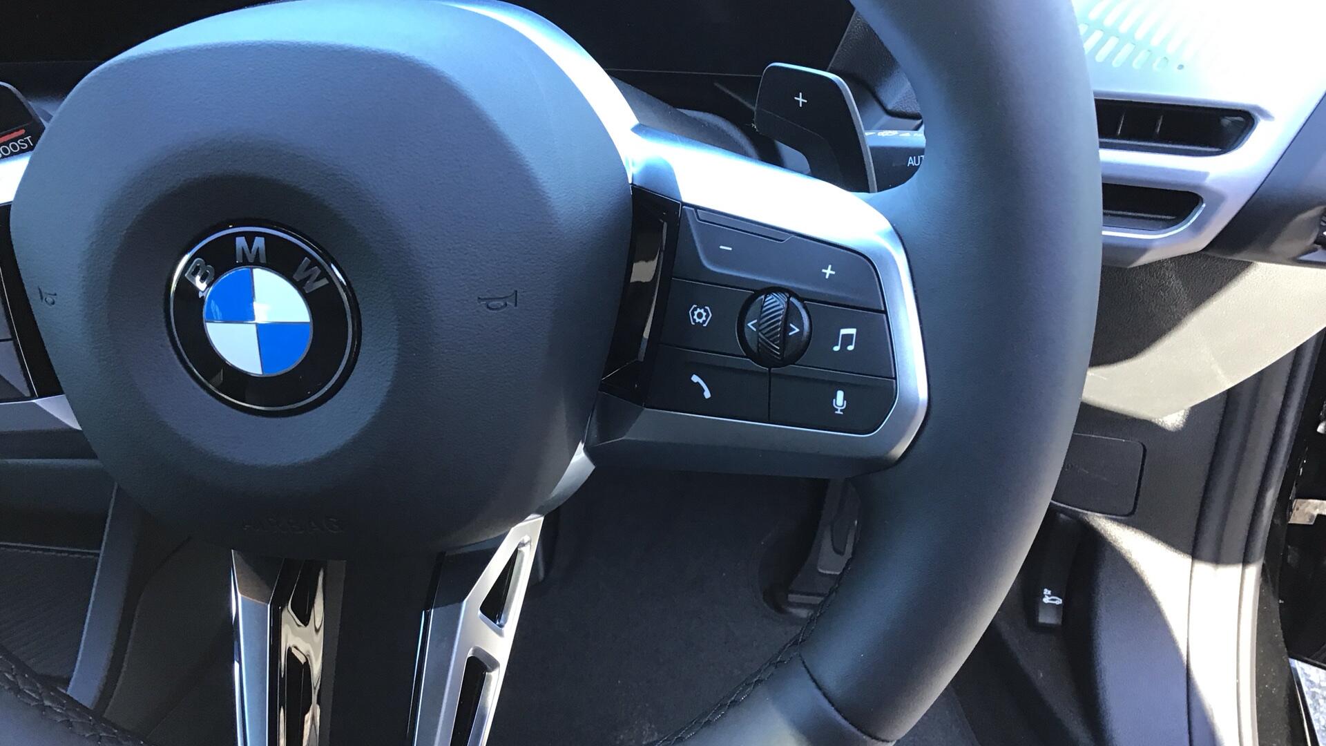 BMW 2 Series view 18
